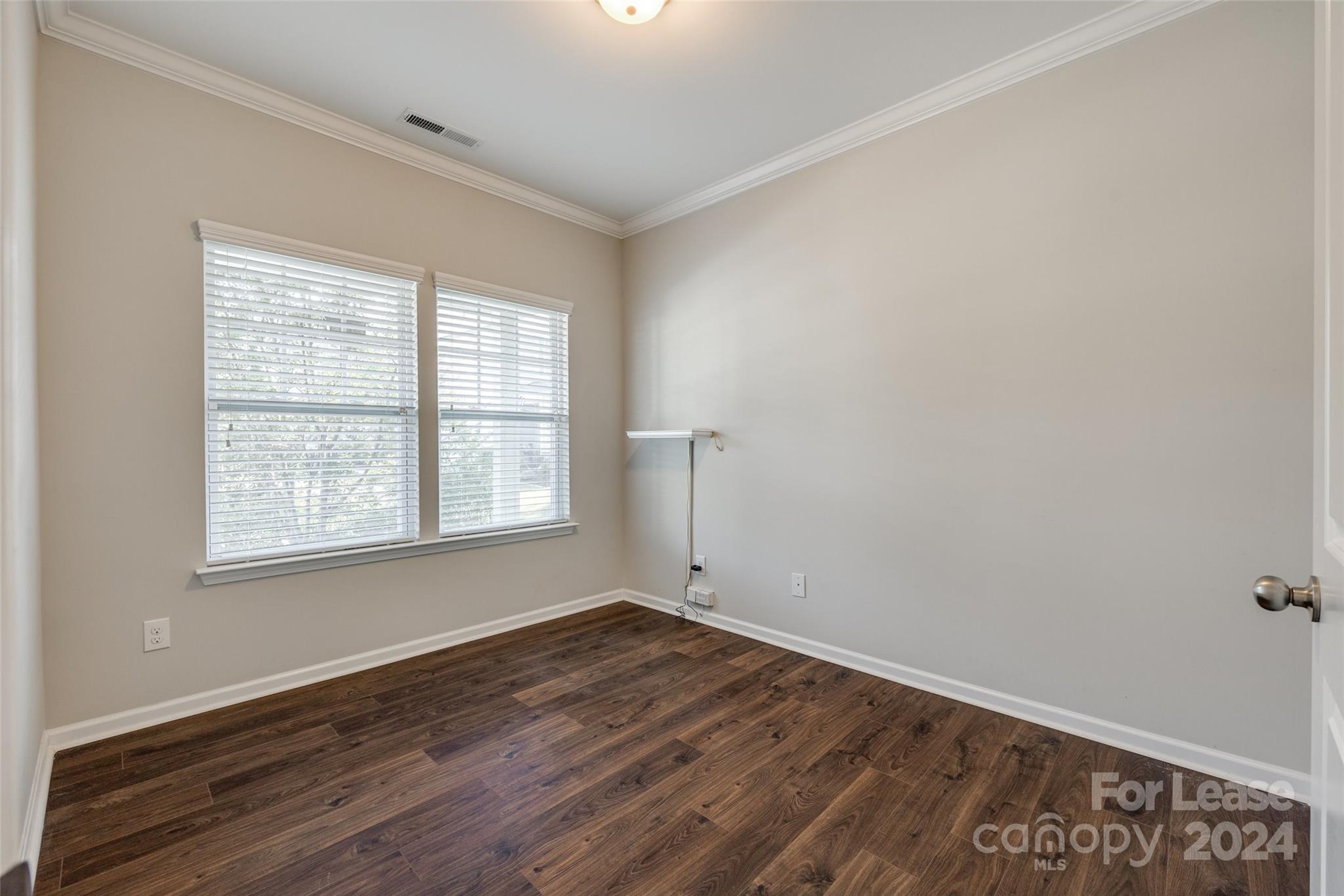 oaks at clover - Residential Lease