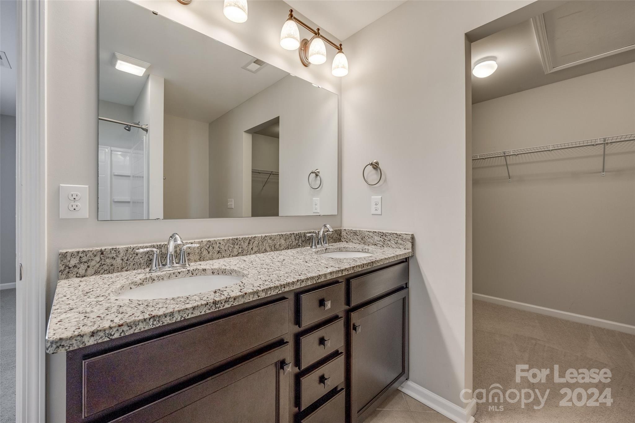 oaks at clover - Residential Lease