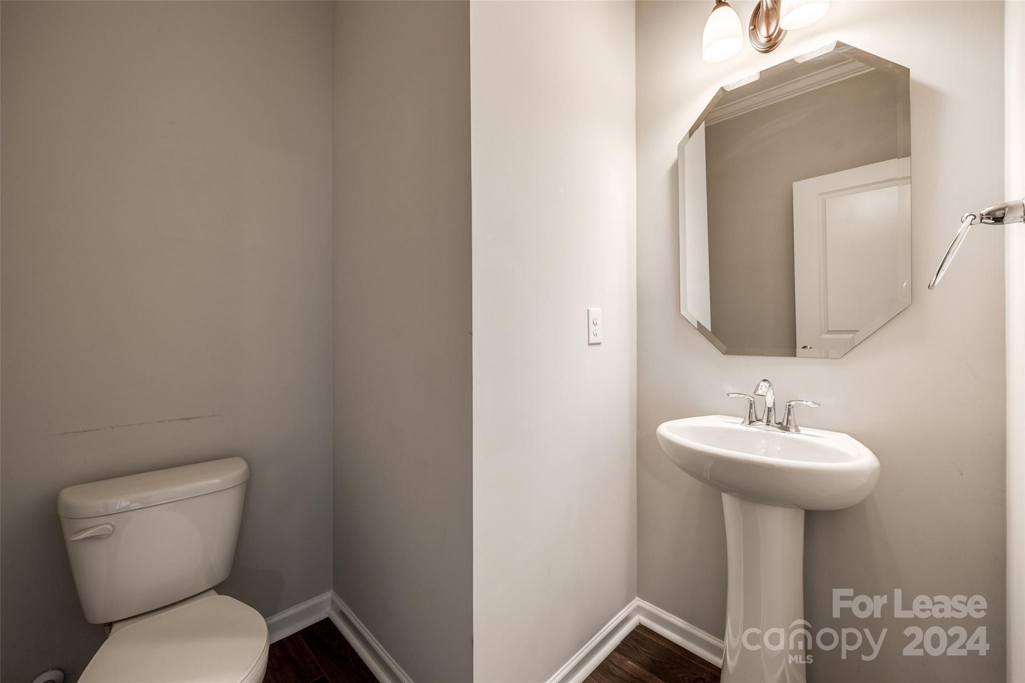 oaks at clover - Residential Lease