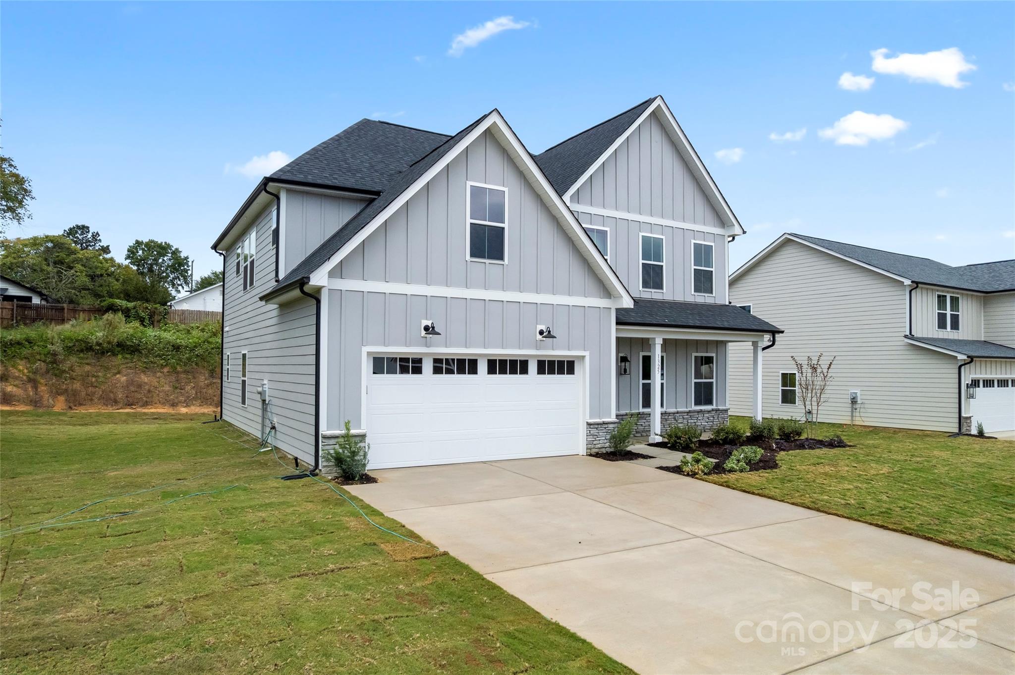 1325 Winged Way 3