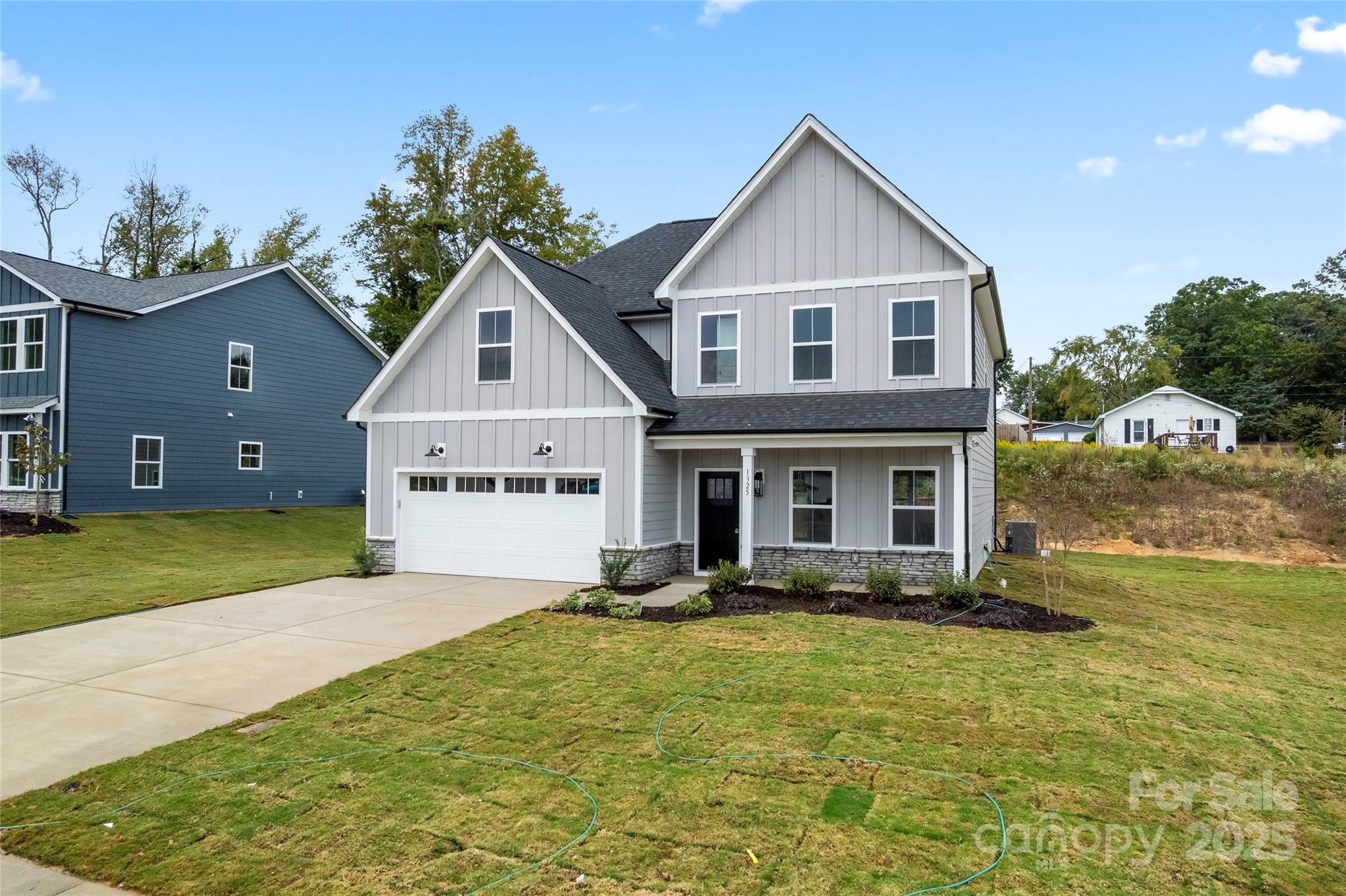 1325 Winged Way 3