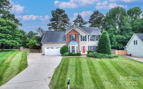 1633 Kiawah Court Gastonia NC 28056