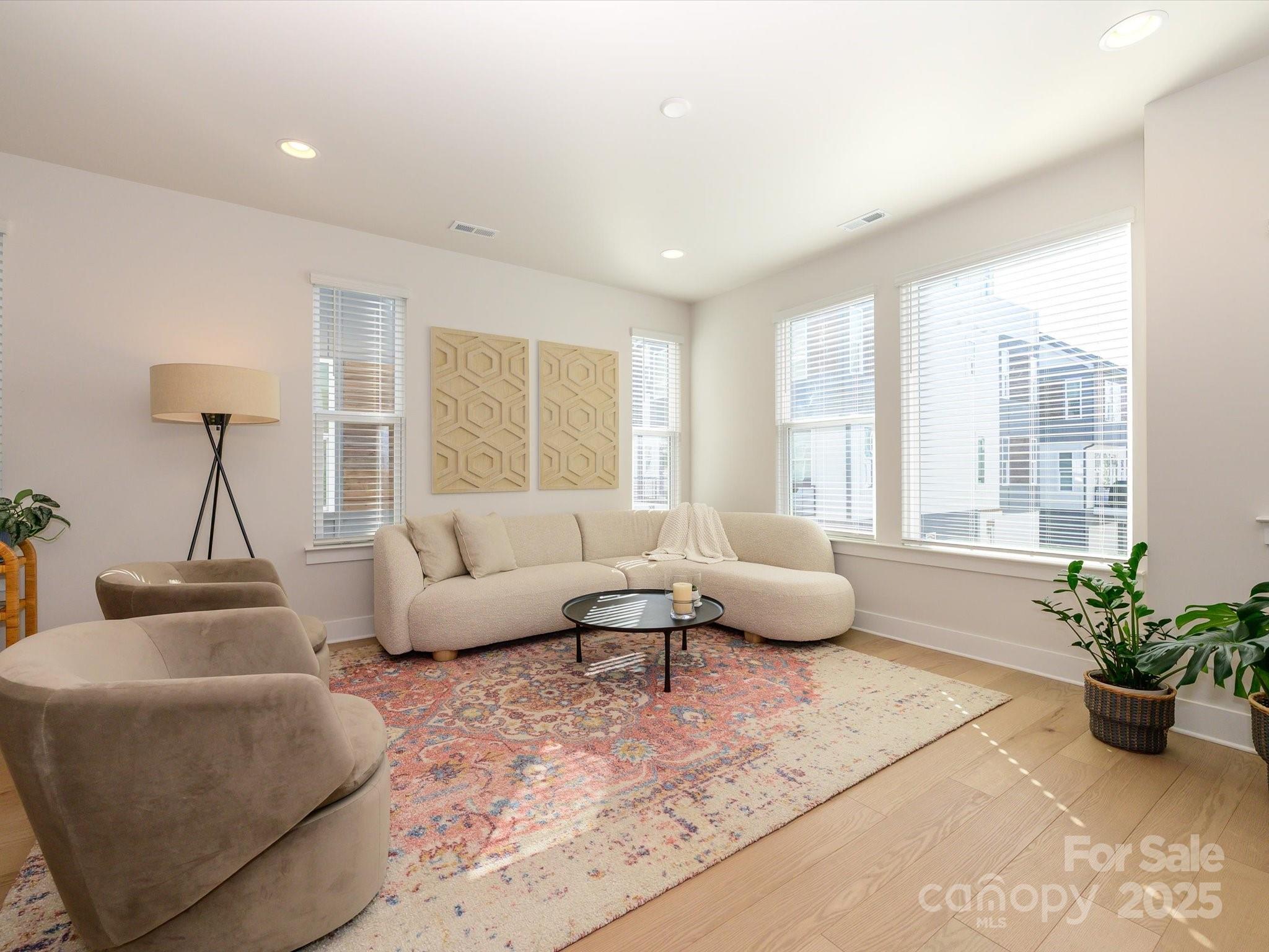 LOSO Terraces - Residential