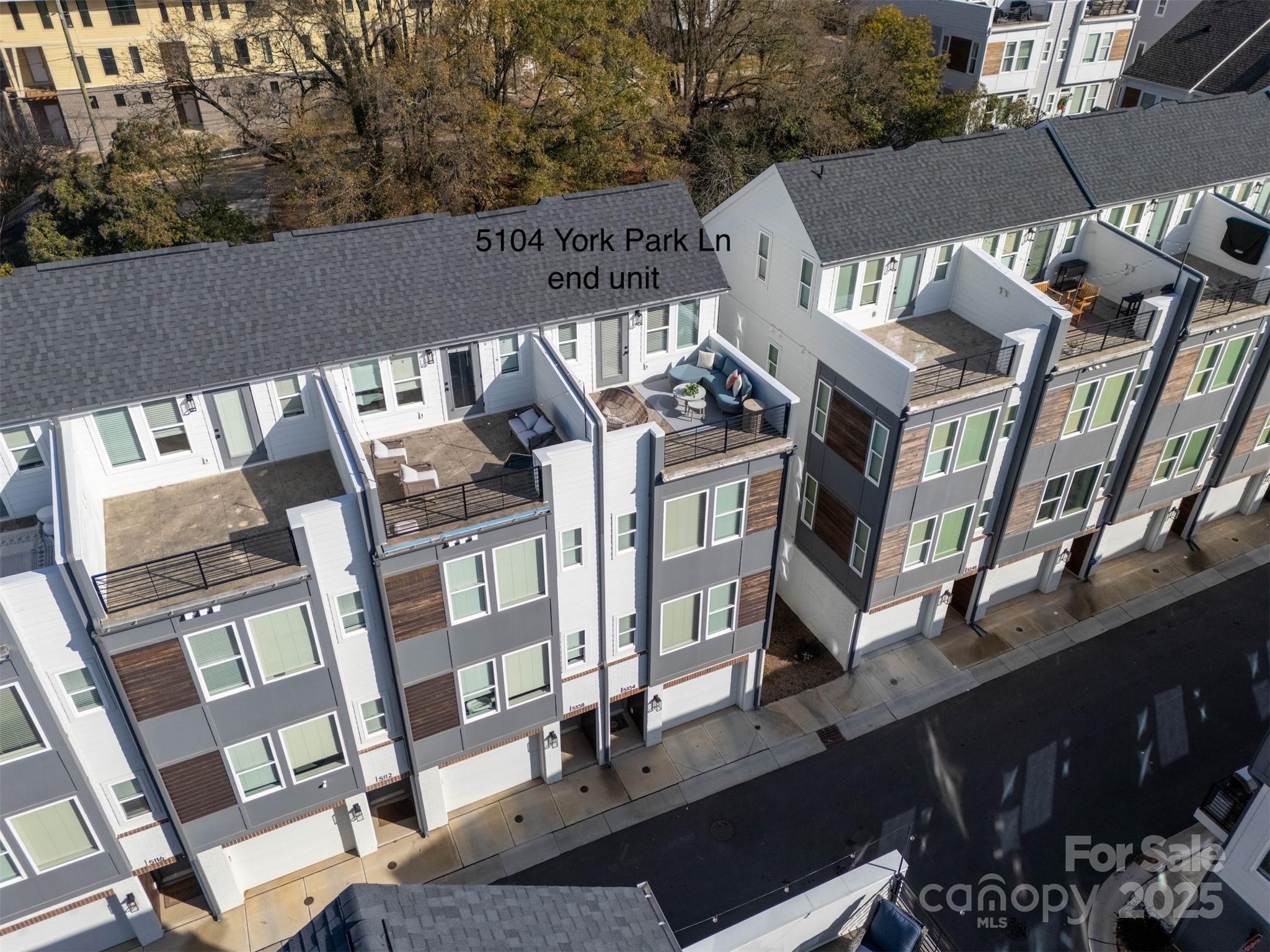 LOSO Terraces - Residential