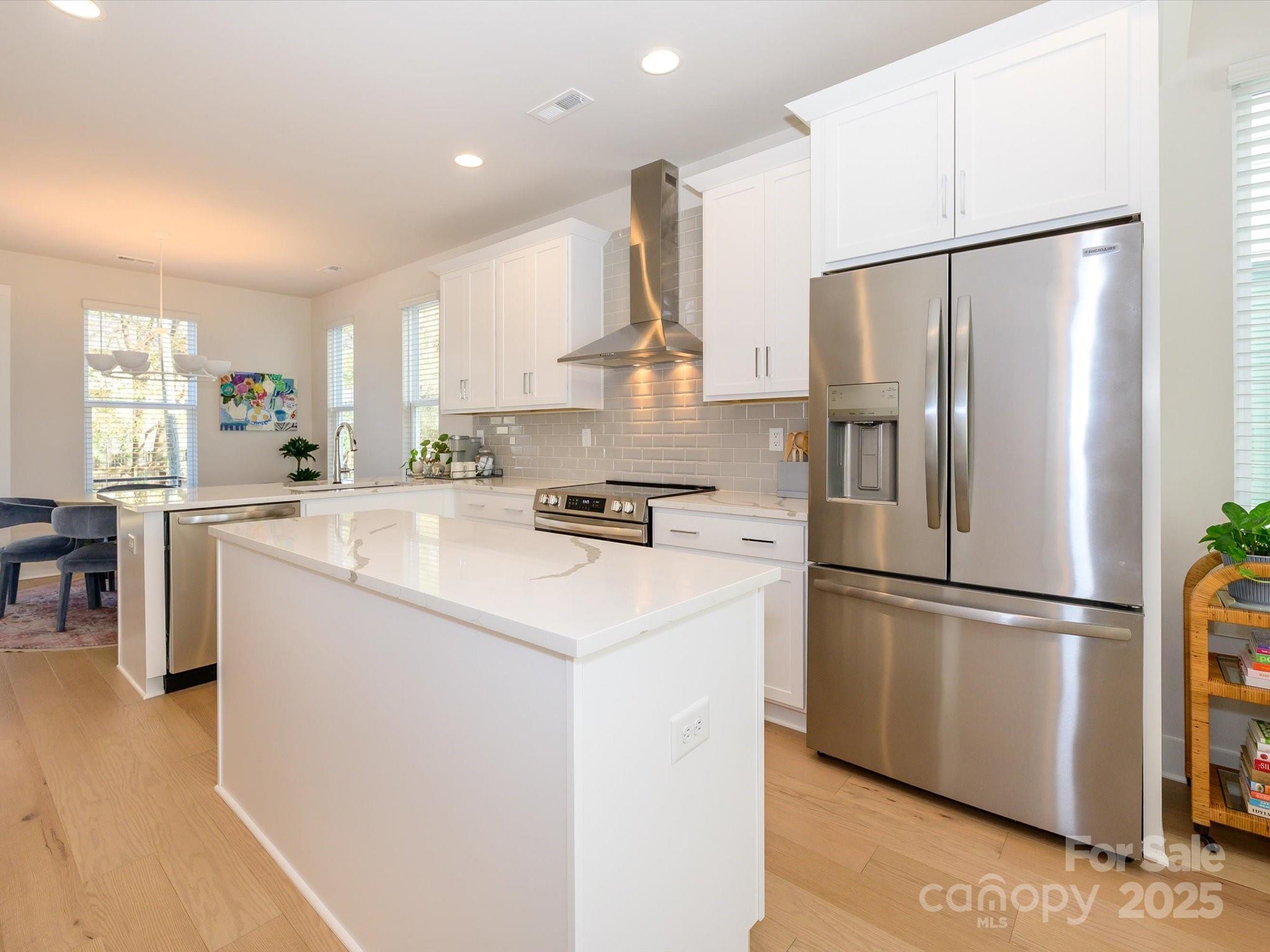 LOSO Terraces - Residential