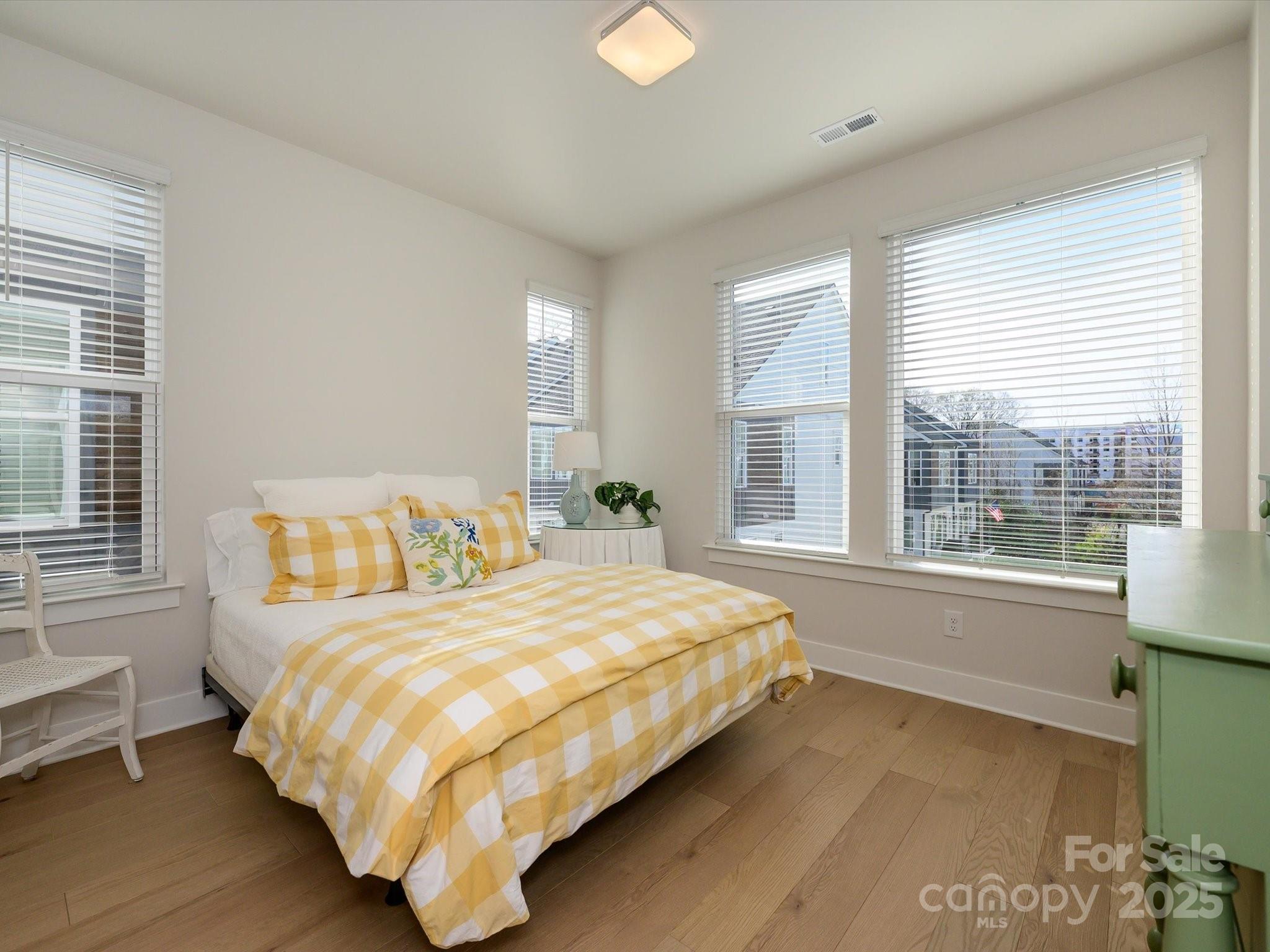 LOSO Terraces - Residential