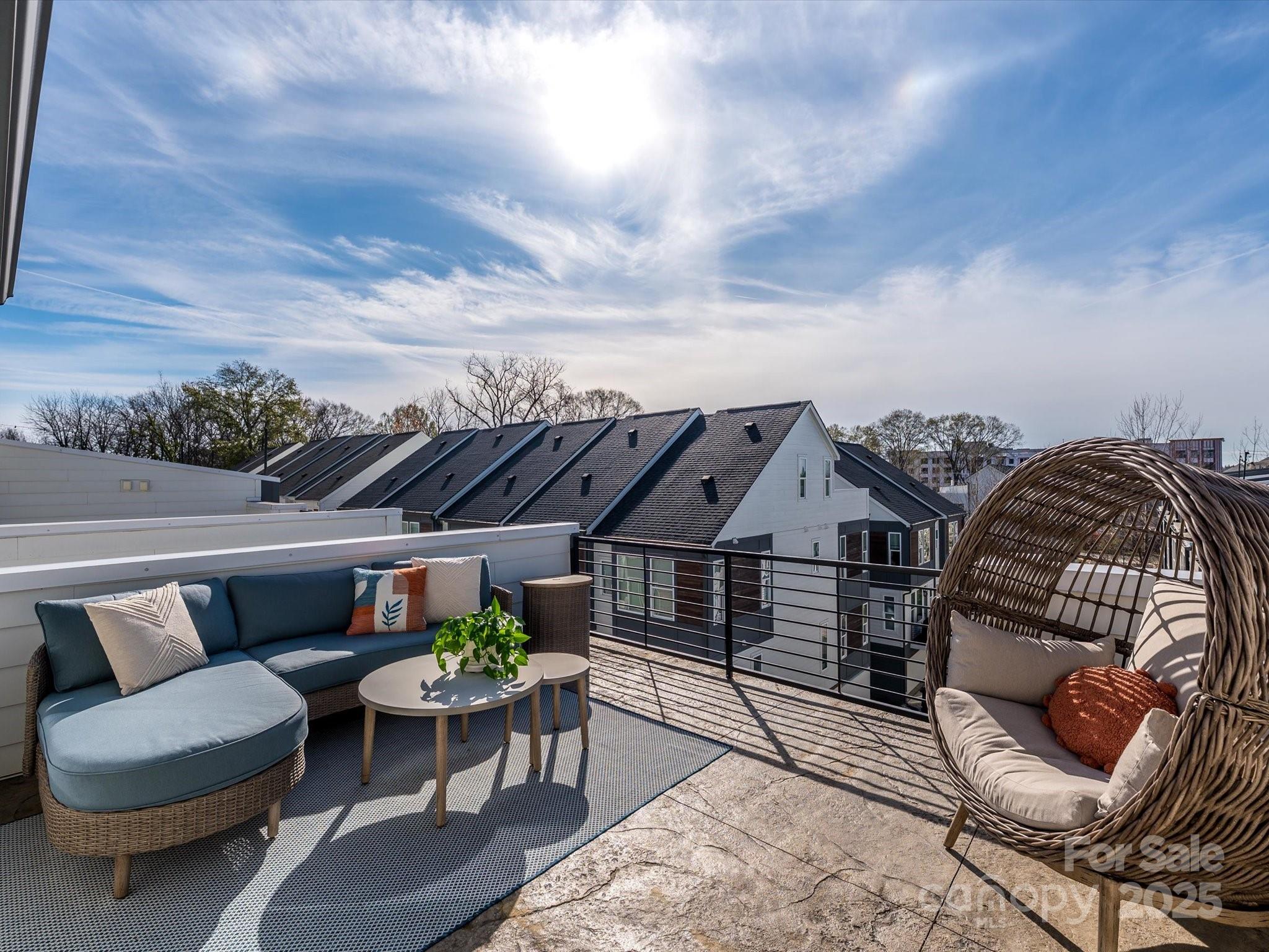 LOSO Terraces - Residential