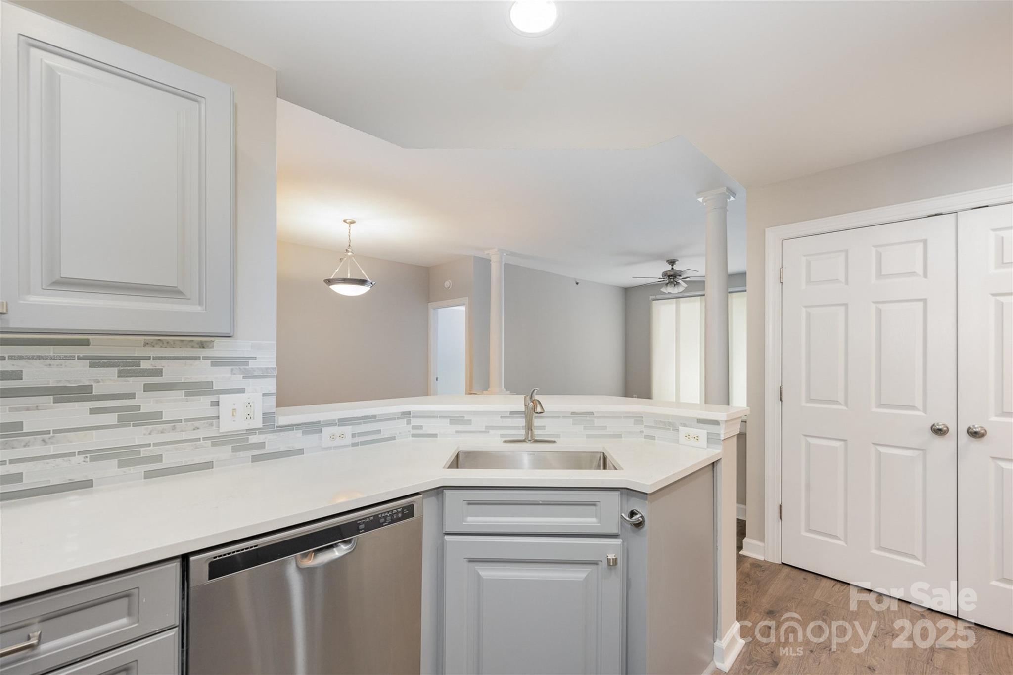 718 W Trade Street 314