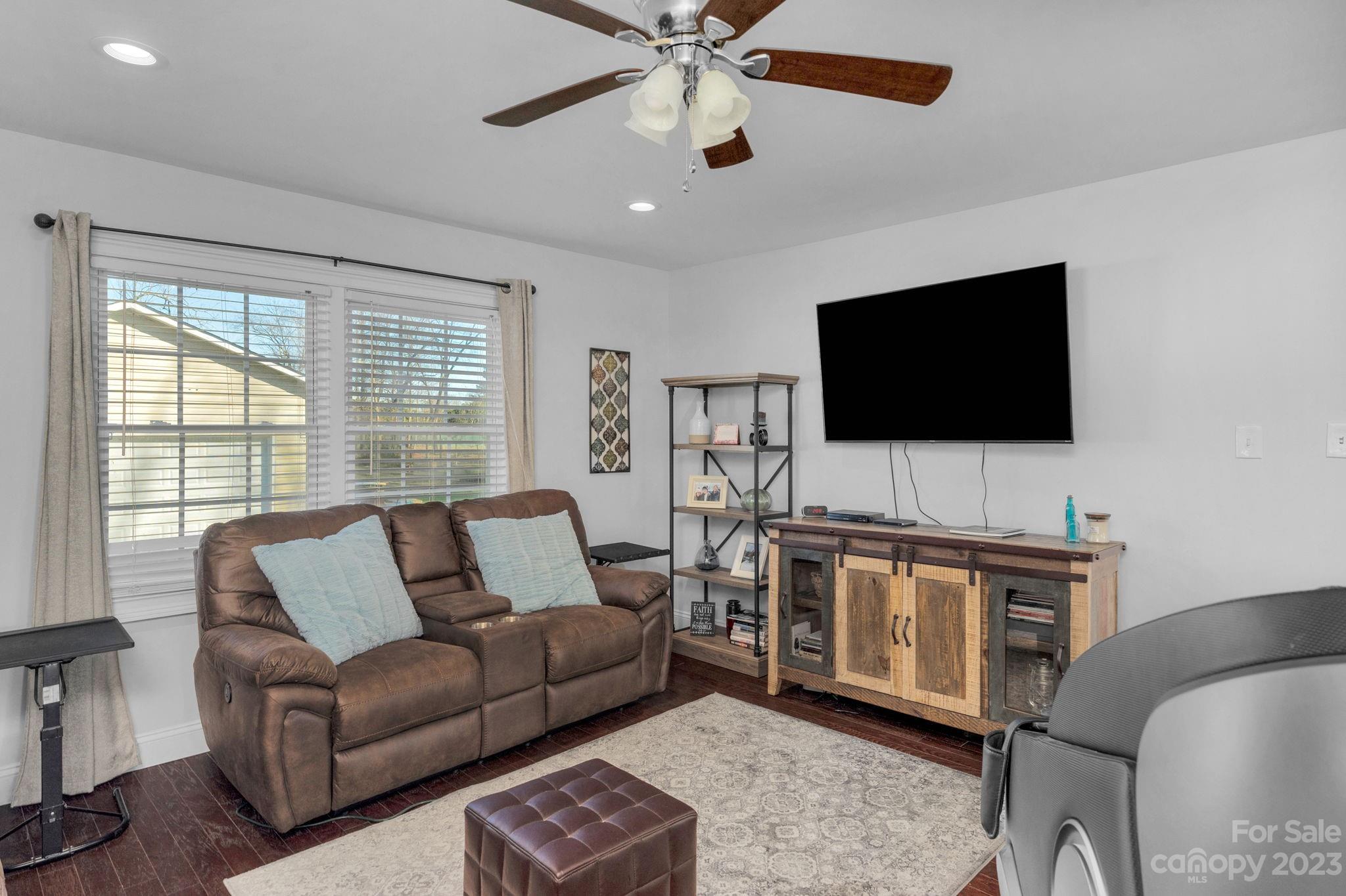 Kingsberry - Residential