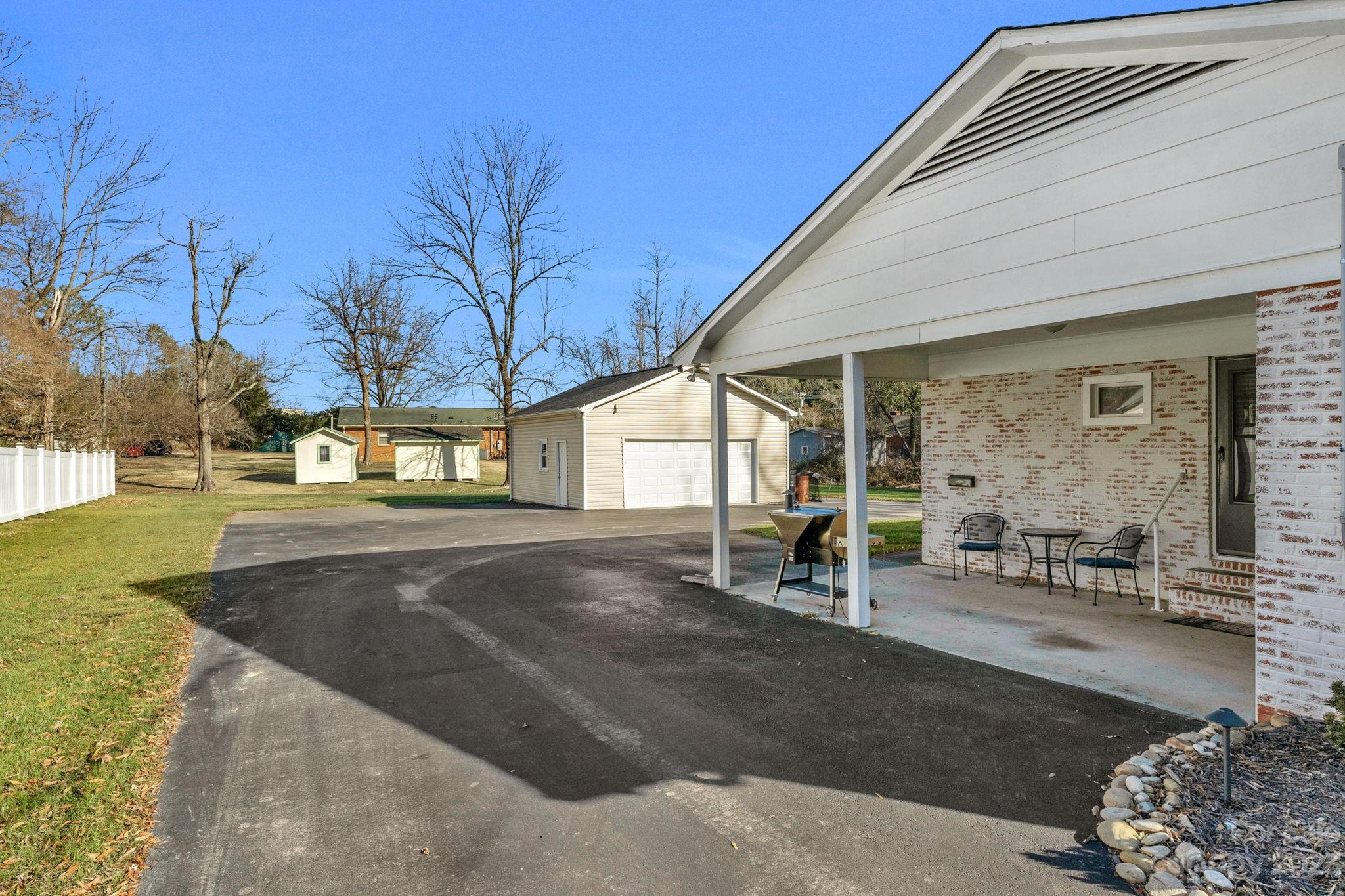 Kingsberry - Residential