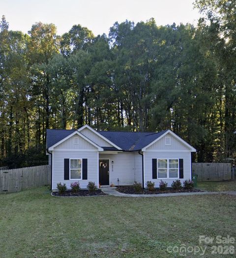 6610 Bluestone Court Charlotte NC 28212