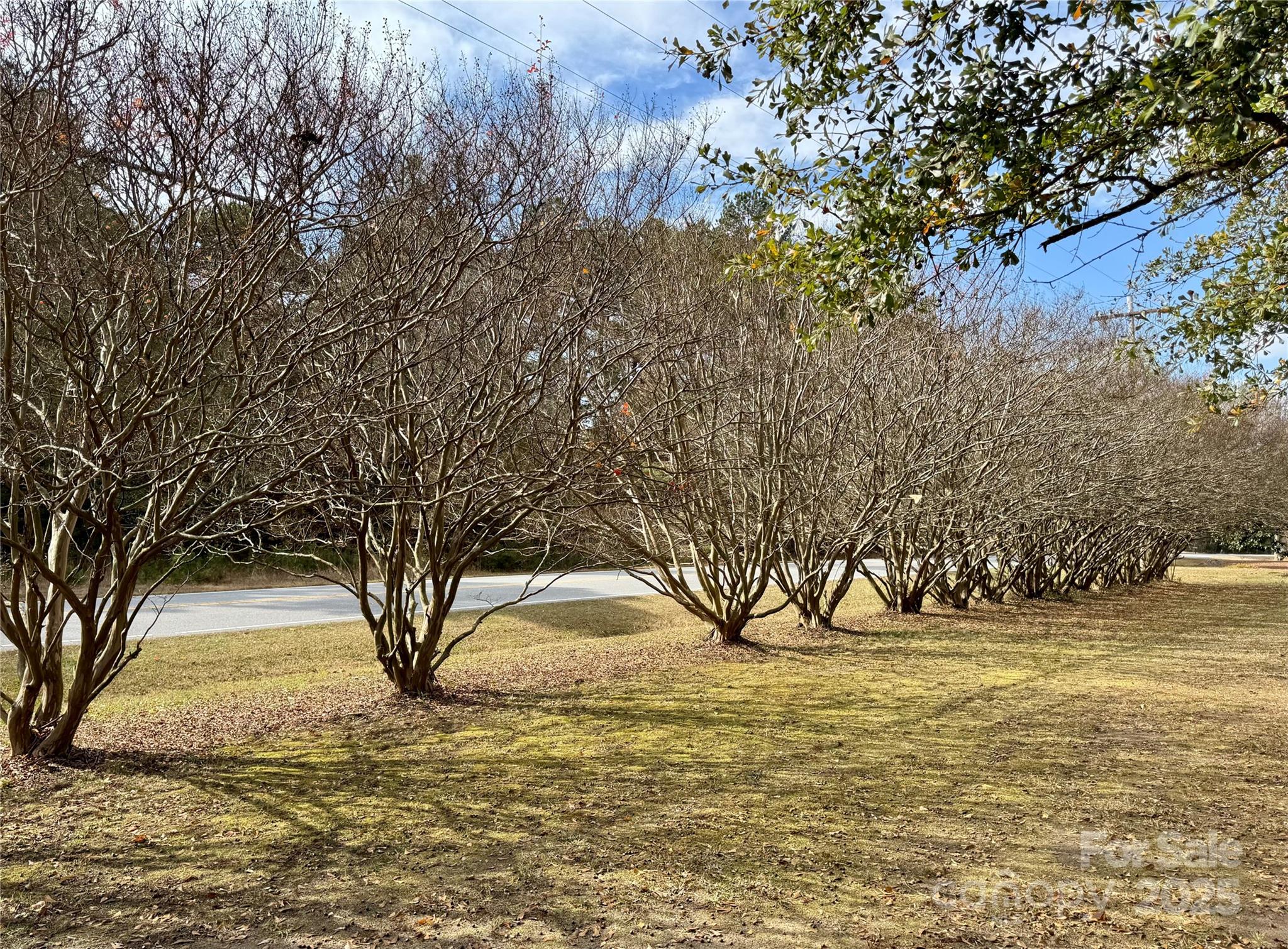 5329 E Highway 27 Highway