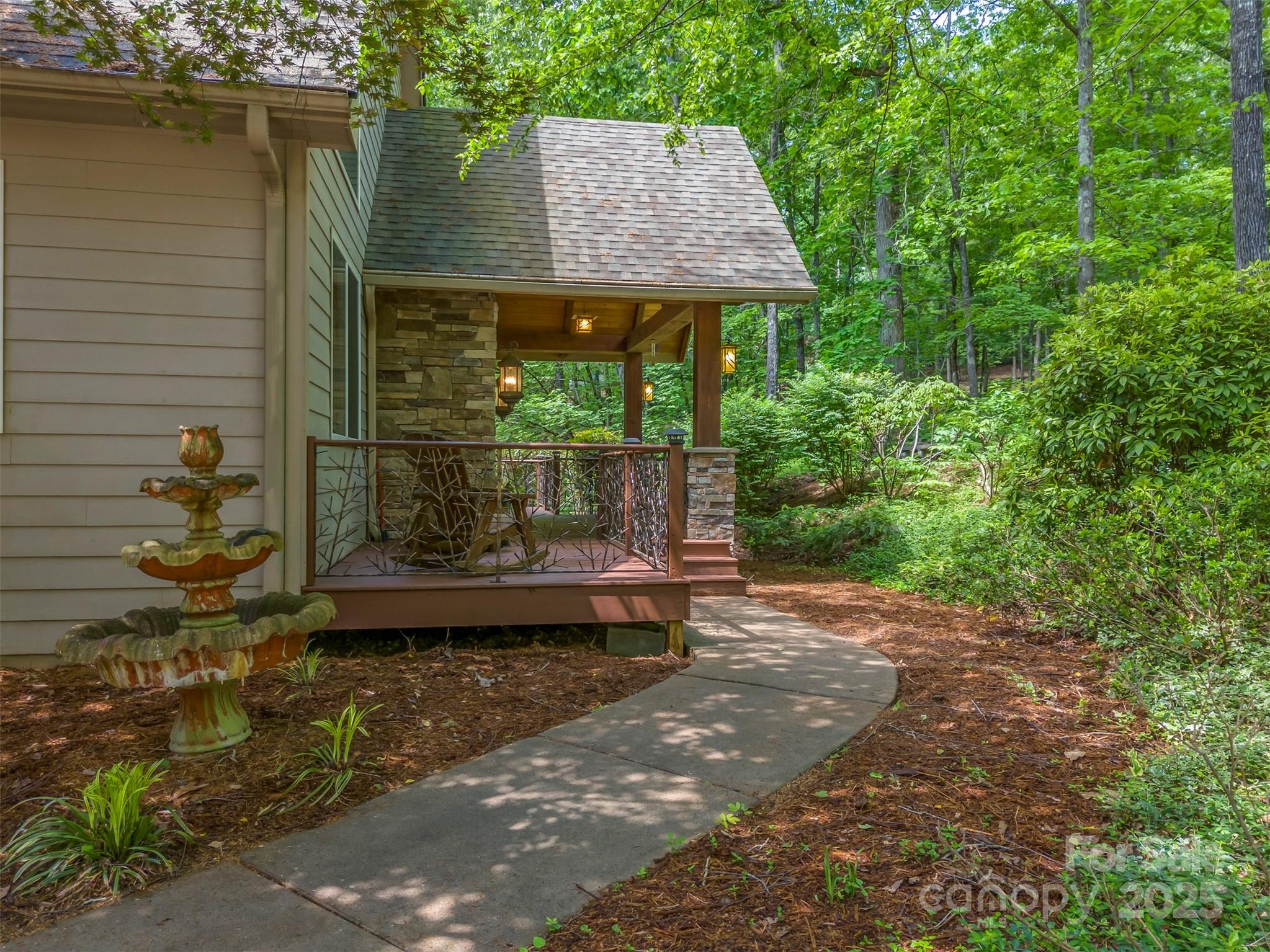 768 White Oak Lane
