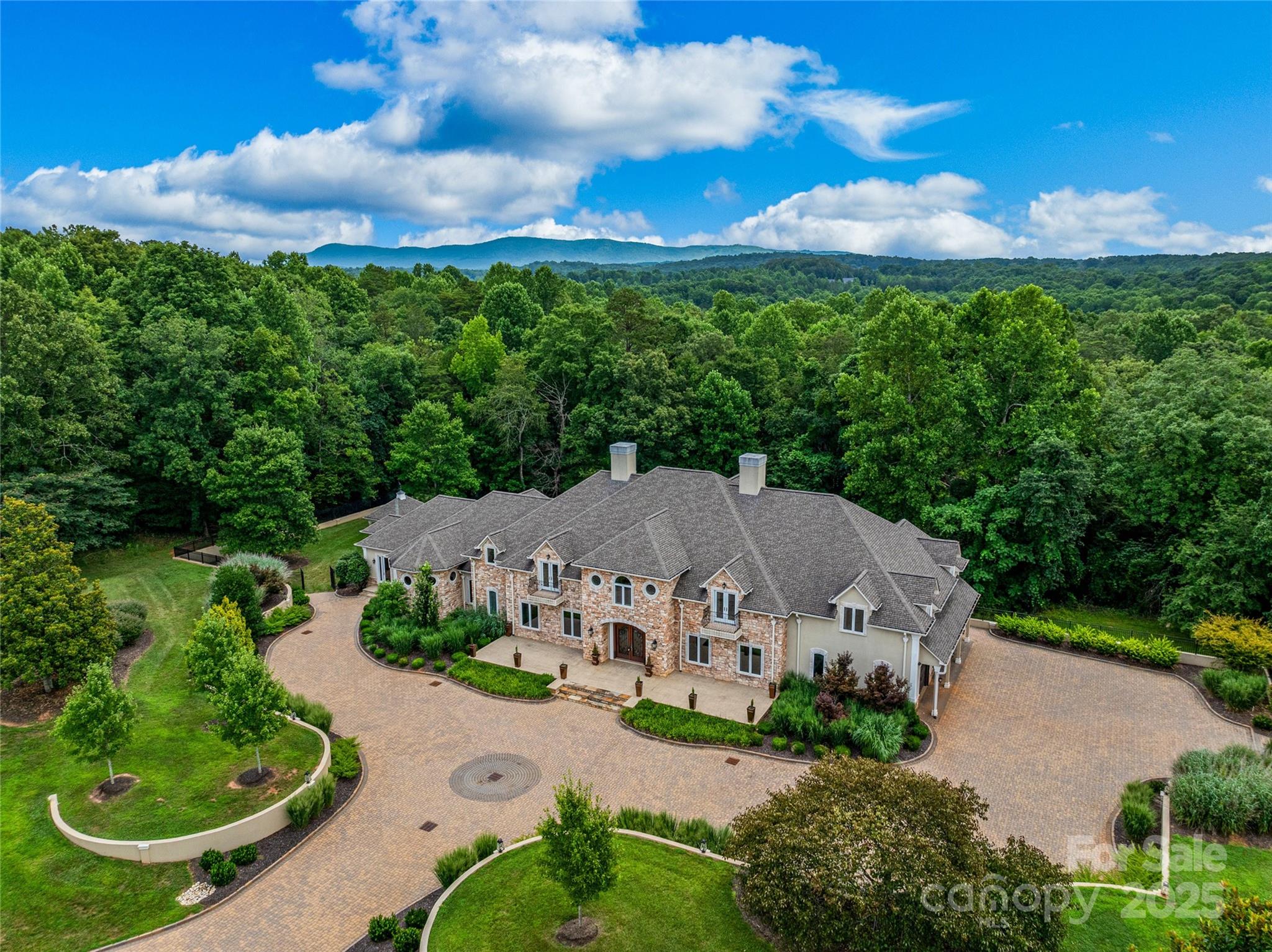 1090 Pearidge Road