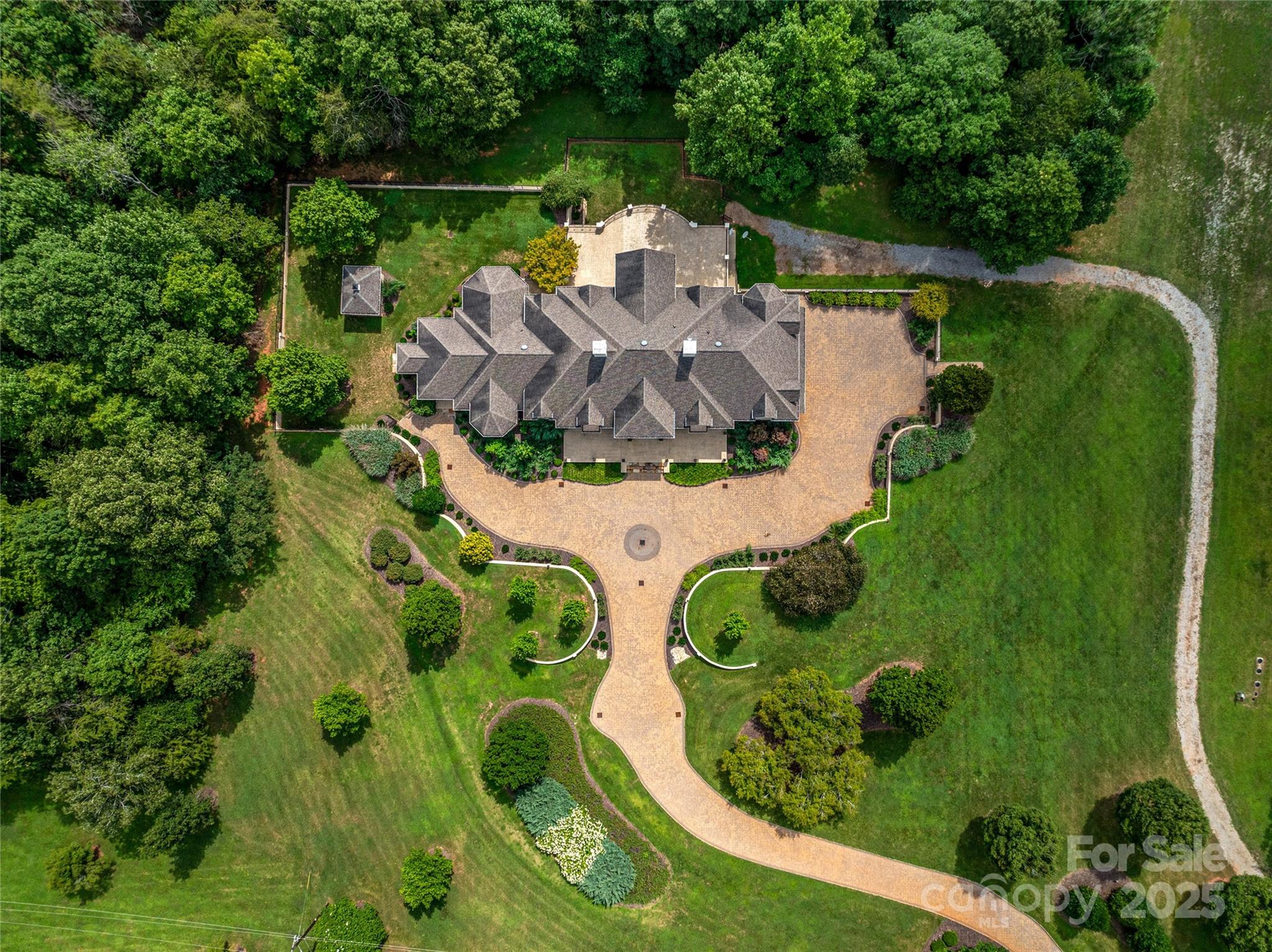 1090 Pearidge Road