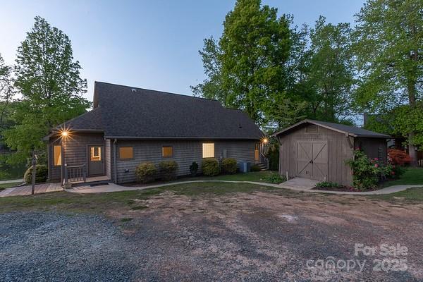 639 Panther Point Trail