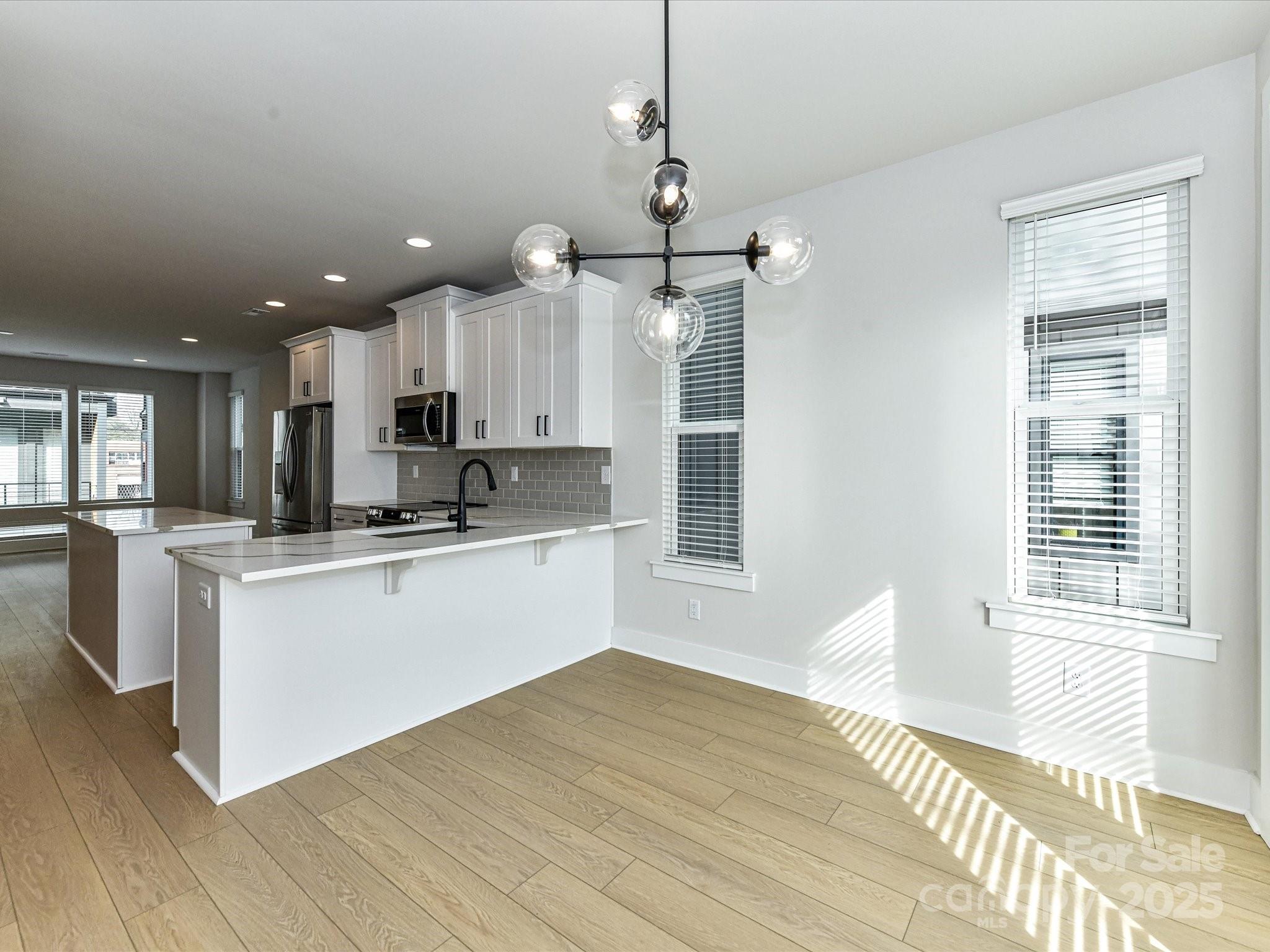 1029 Northend Drive 30