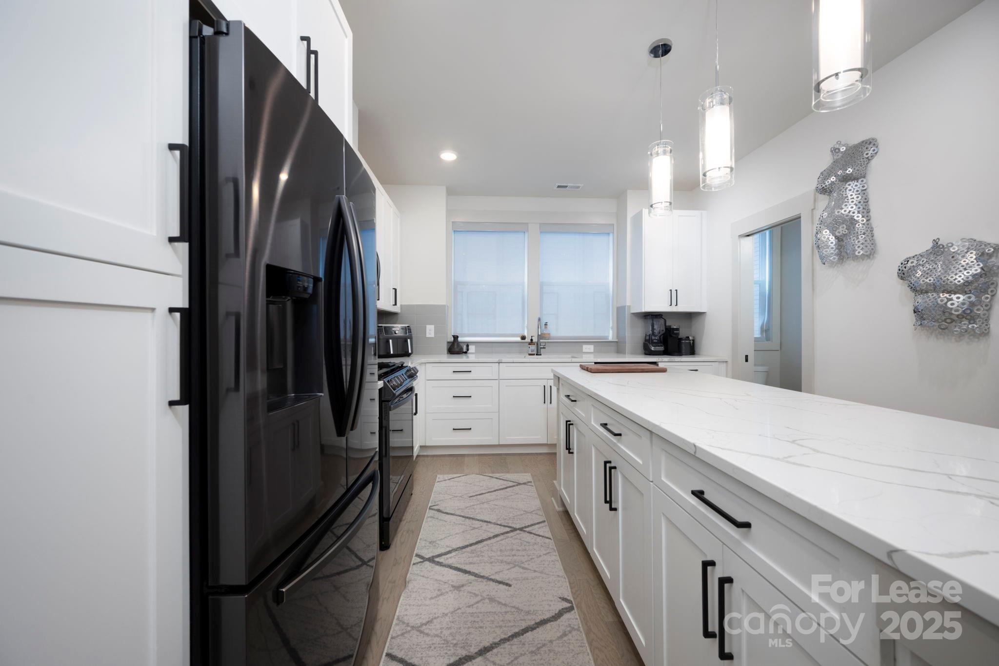 1033 Wesley Terrace Avenue