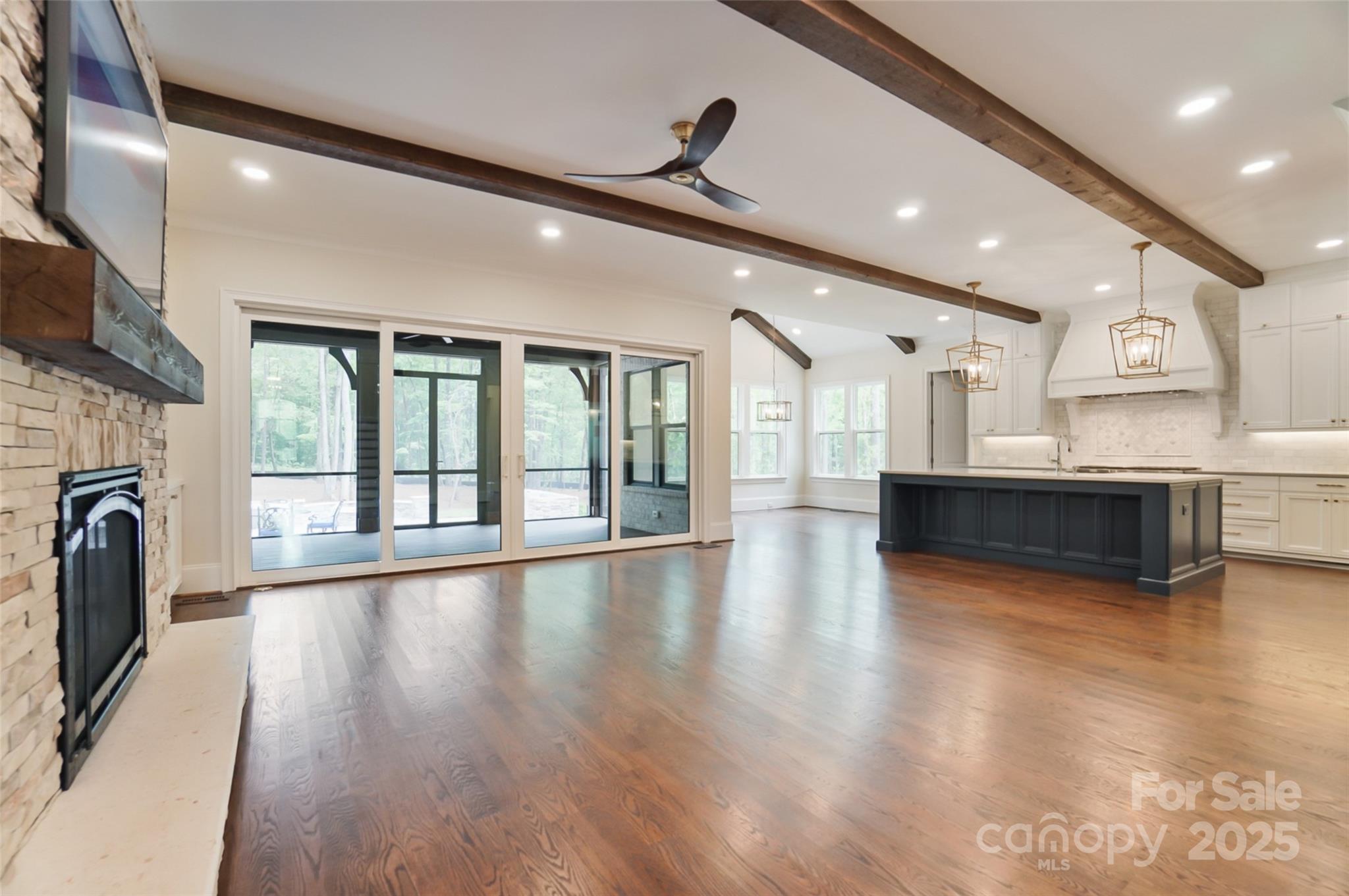 106 Pecan Cove Lane
