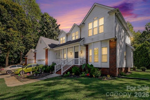Photo of 1233 Waterford Road, Lincolnton, NC 28092 (MLS # 4432232)