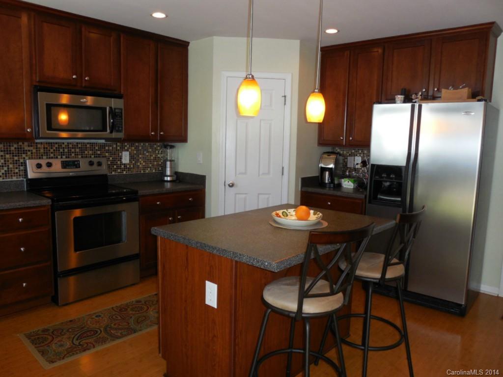 Sandy Pointe - Residential