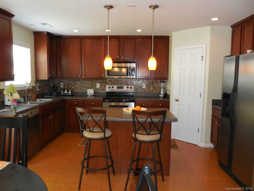 Sandy Pointe - Residential