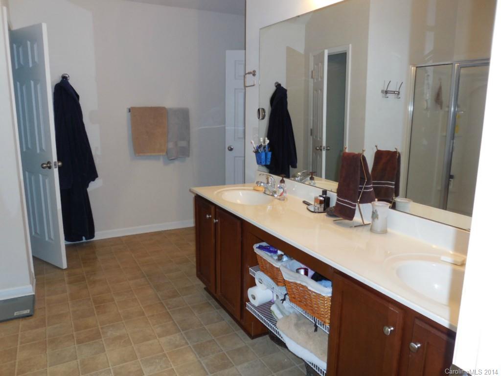 Sandy Pointe - Residential