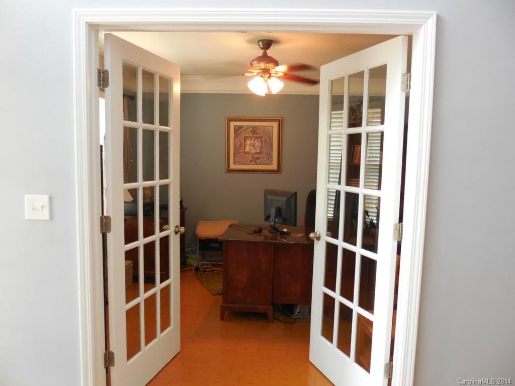 Sandy Pointe - Residential