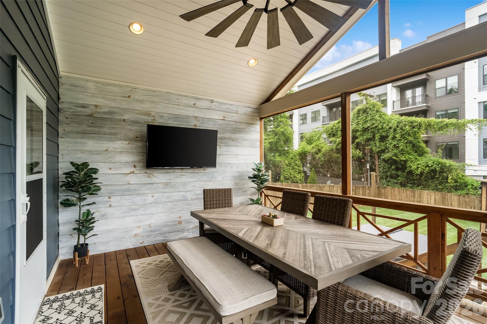 Villa Heights - Residential