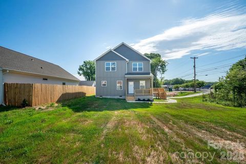 Photo of 224 Columbia Street, Gastonia, NC 28054 (MLS # 4371080)