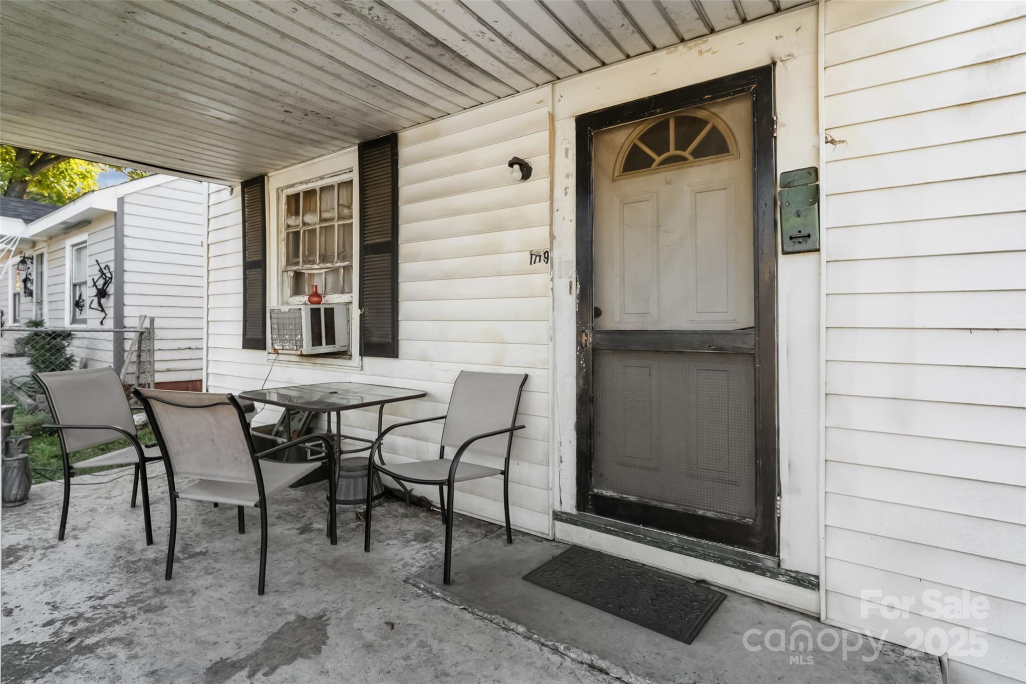 1719 Merriman Avenue