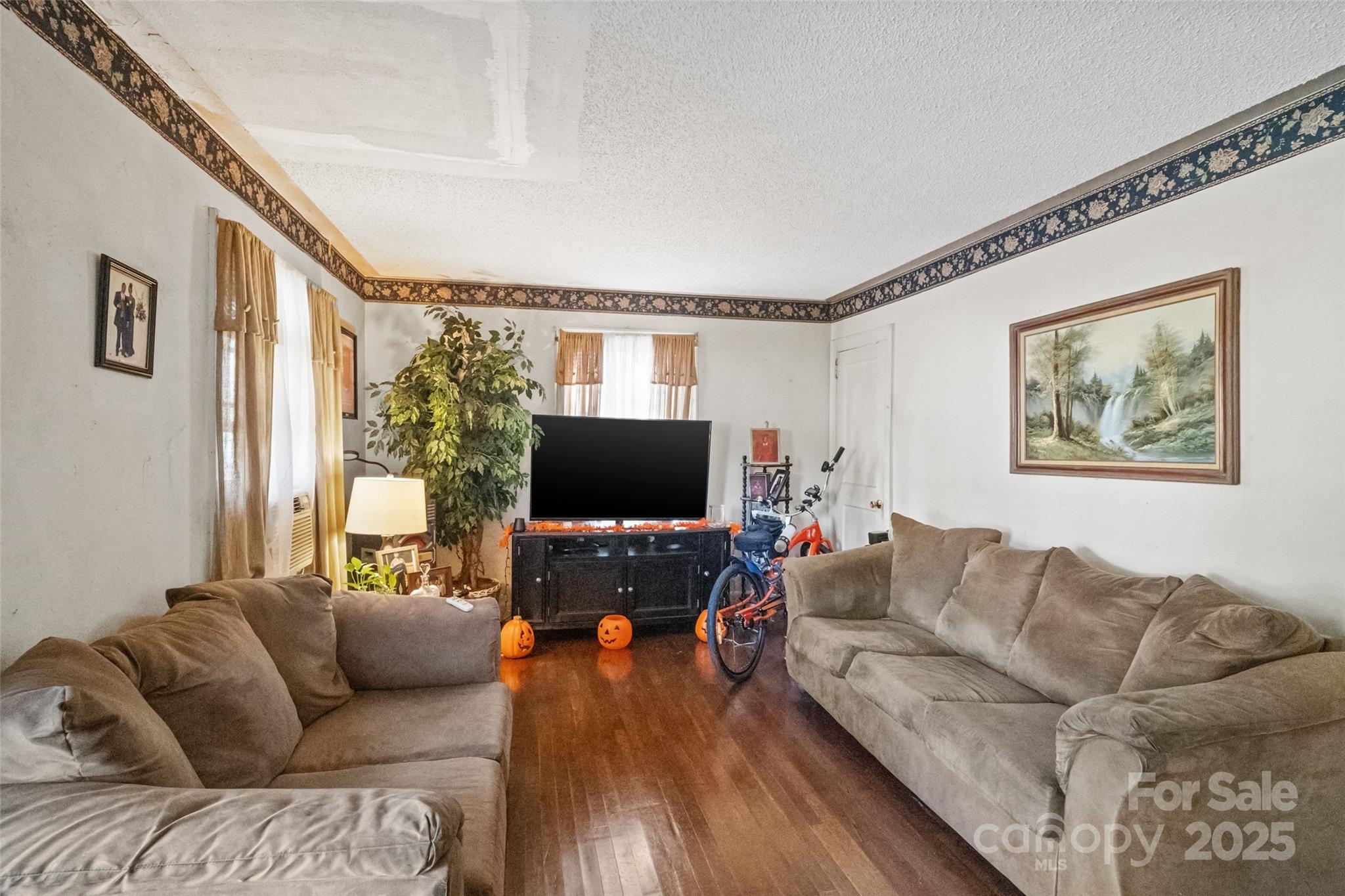 1719 Merriman Avenue