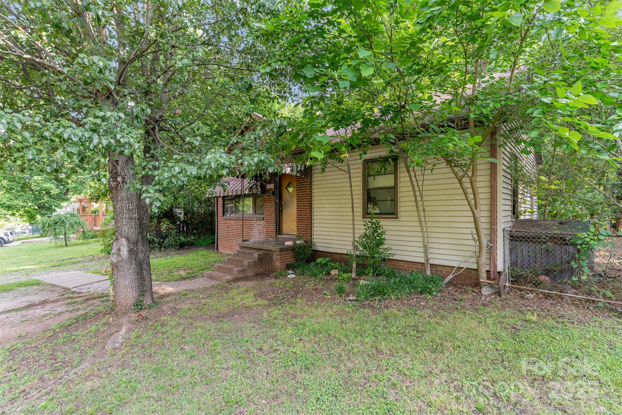 3924 Tillman Road