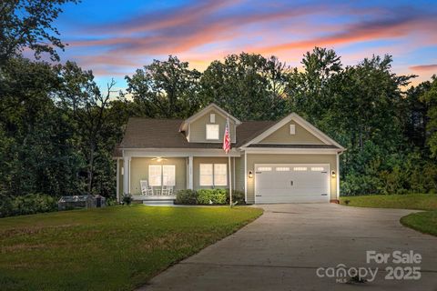 Photo of 1600 Barefoot Avenue #3, Catawba, NC 28609 (MLS # 4278712)