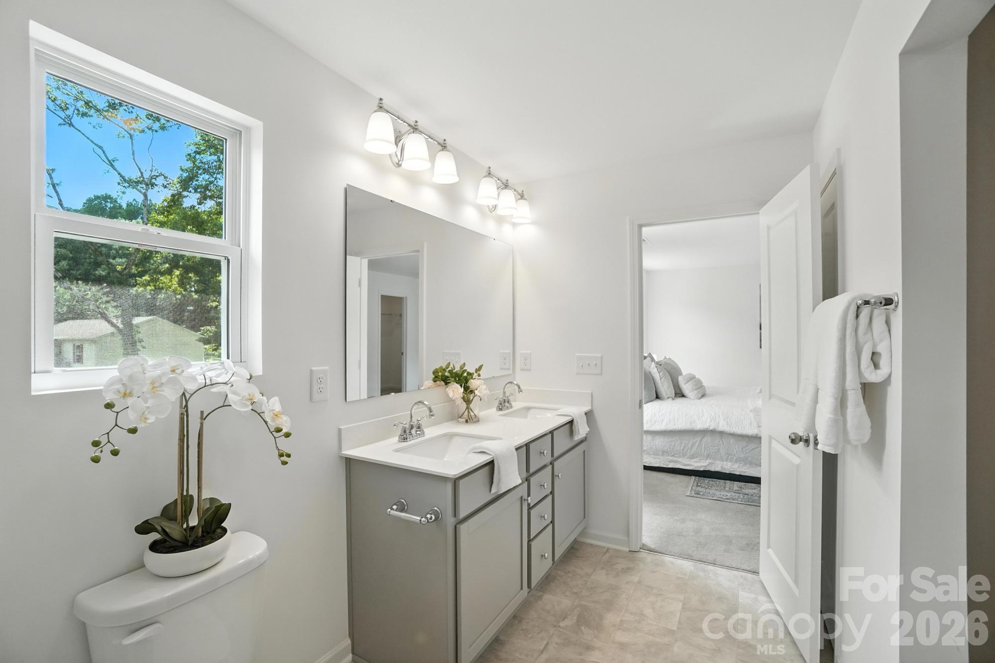 Davis Hills - Residential