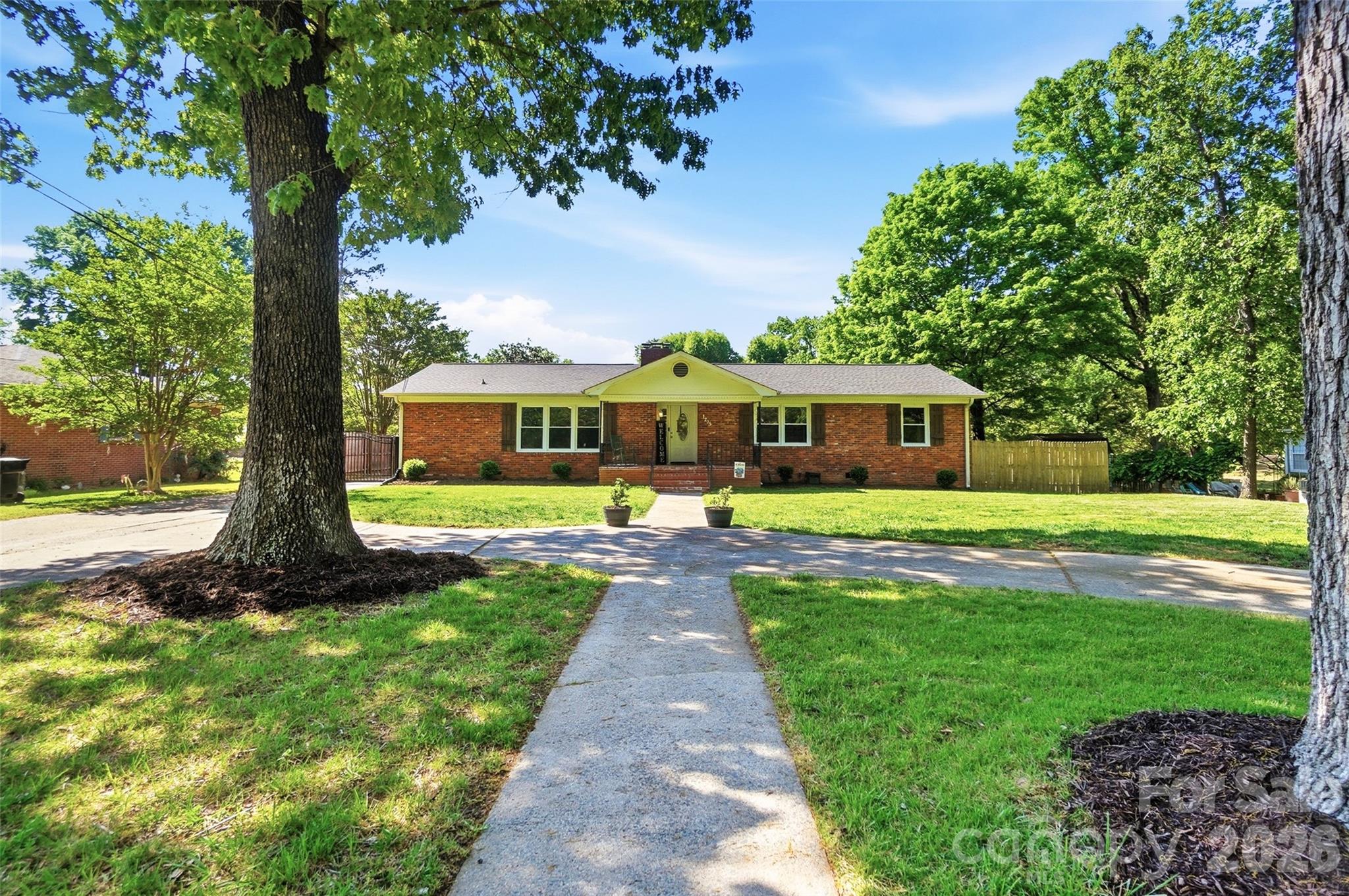 1205 Woodland Avenue