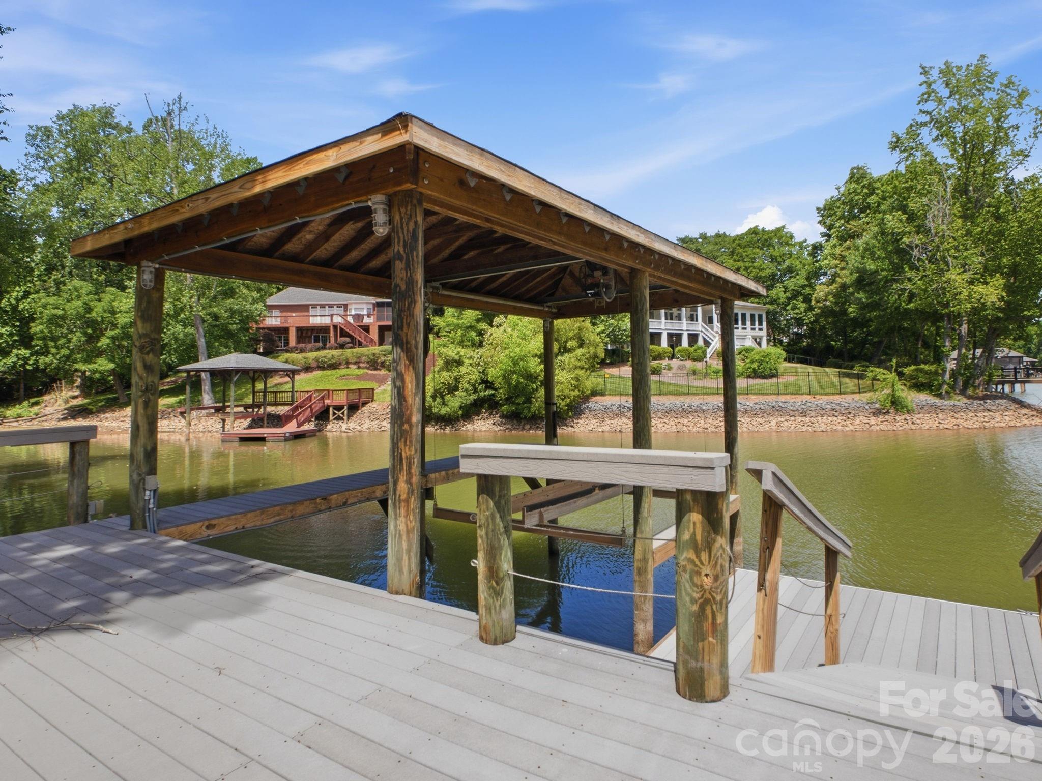 Lake Ridge At Pinsto Forest - Residential