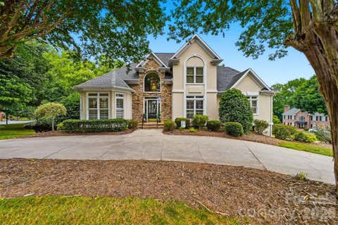 Photo of 308 41st Avenue Place NW, Hickory, NC 28601 (MLS # 4402187)