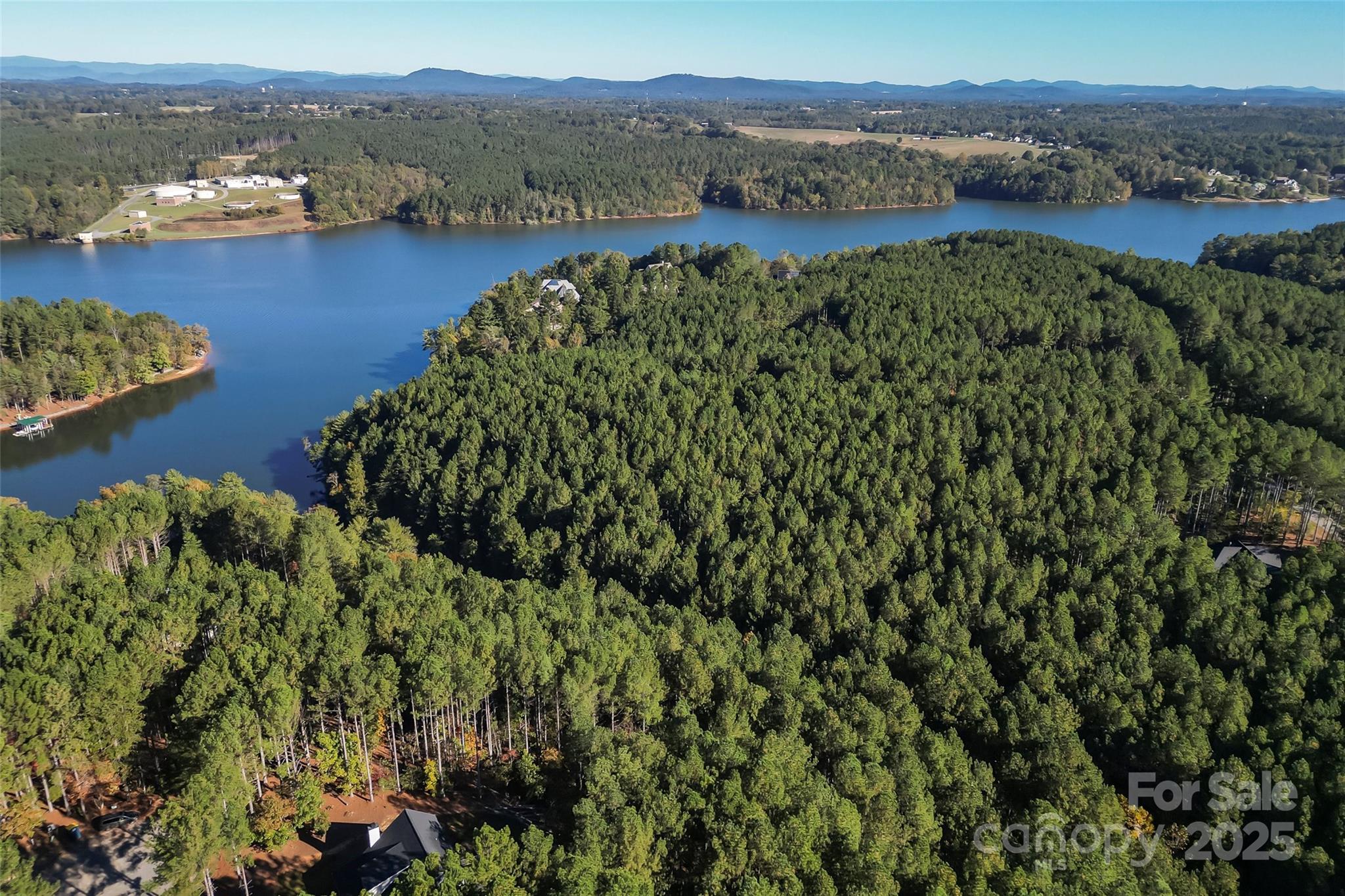 Paradise Harbor - Land