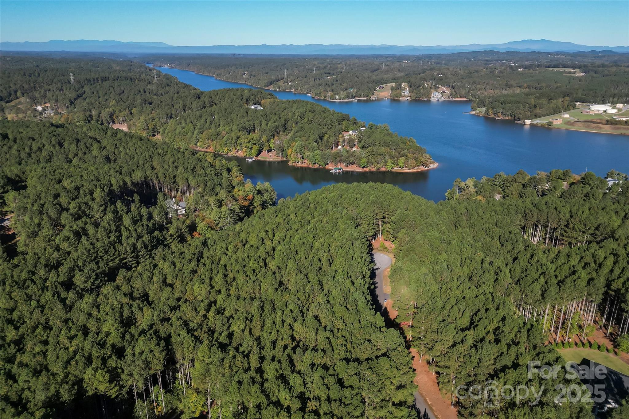 Paradise Harbor - Land