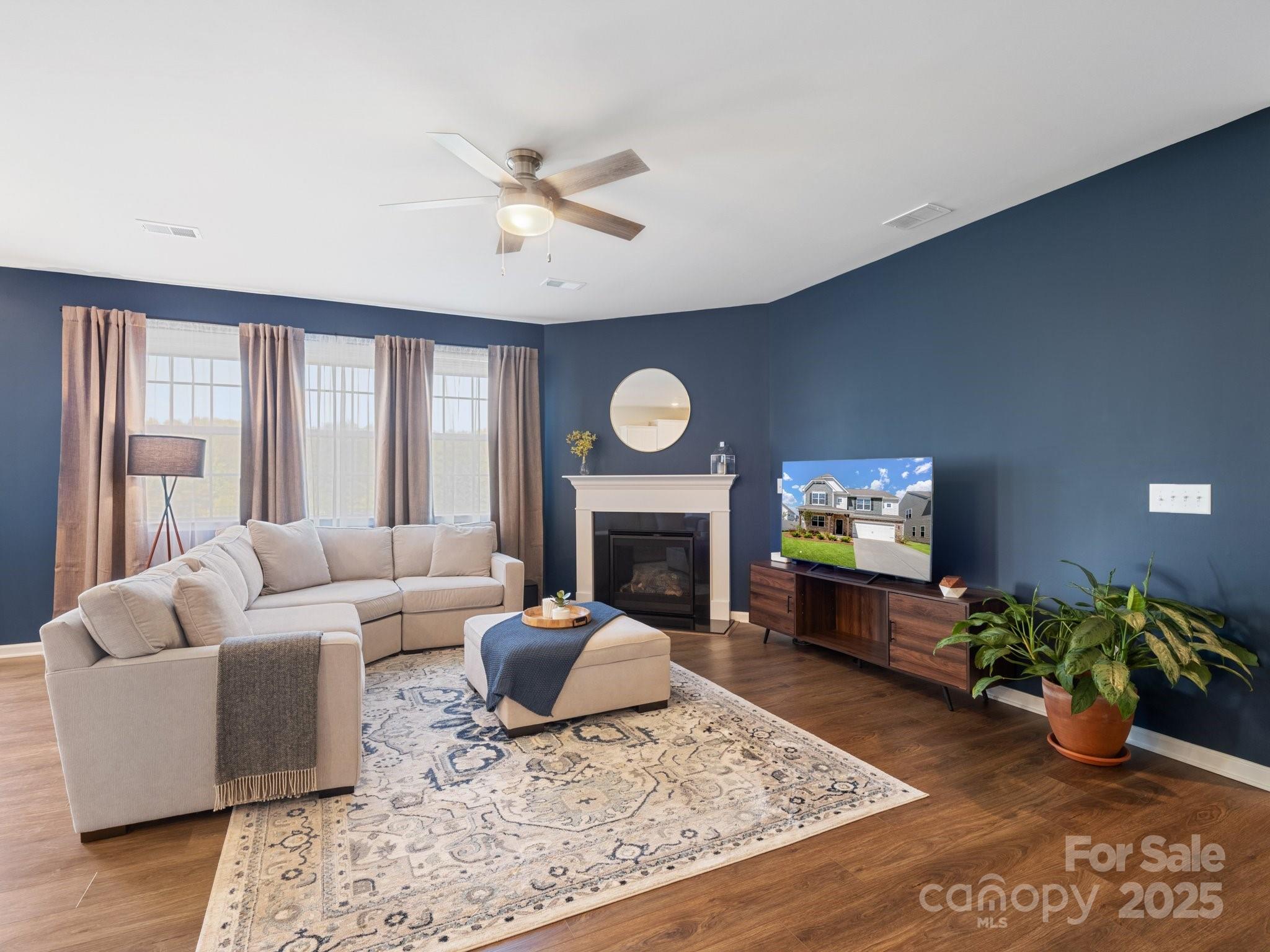 3615 Slider Terrace