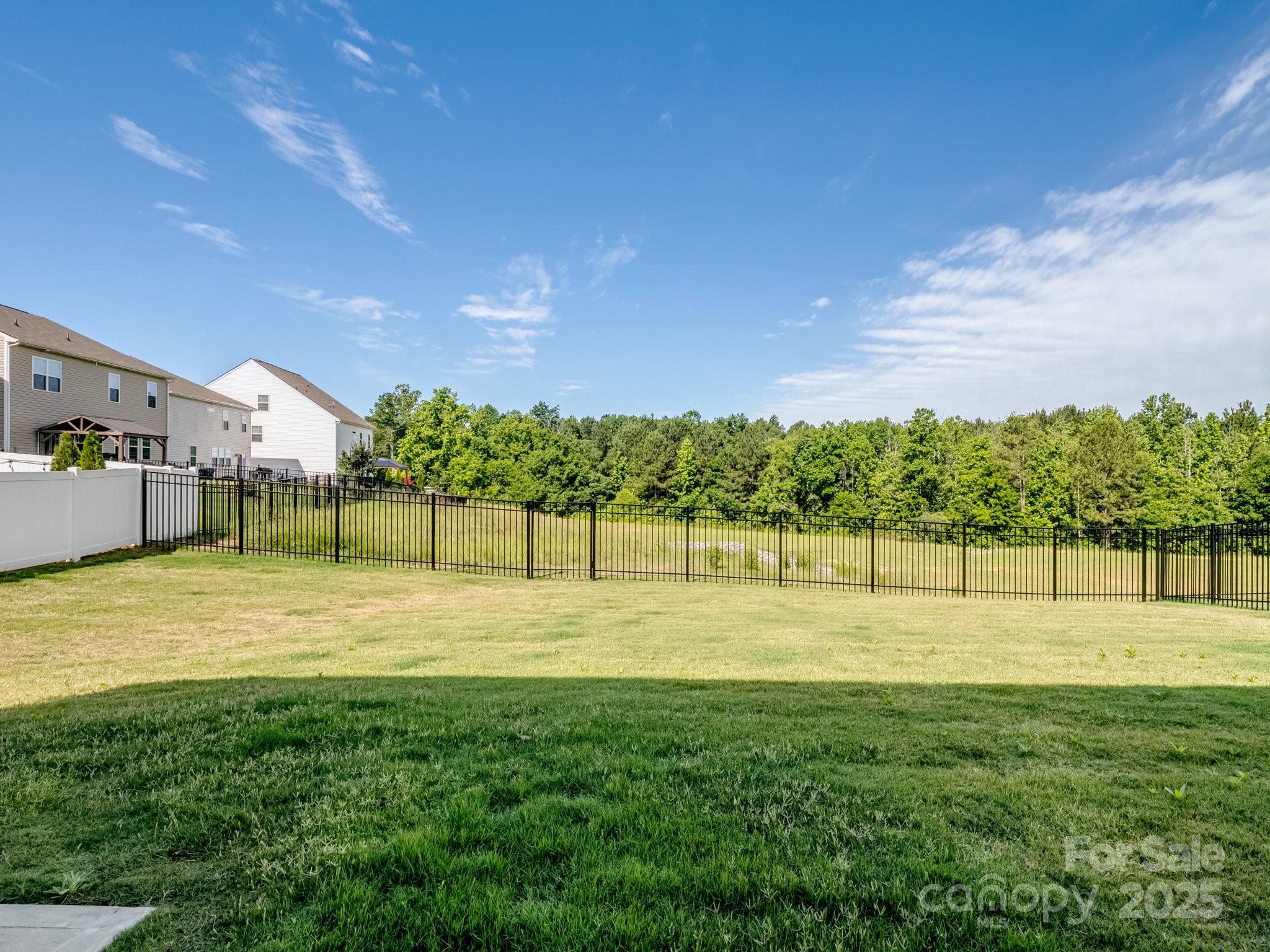 3615 Slider Terrace
