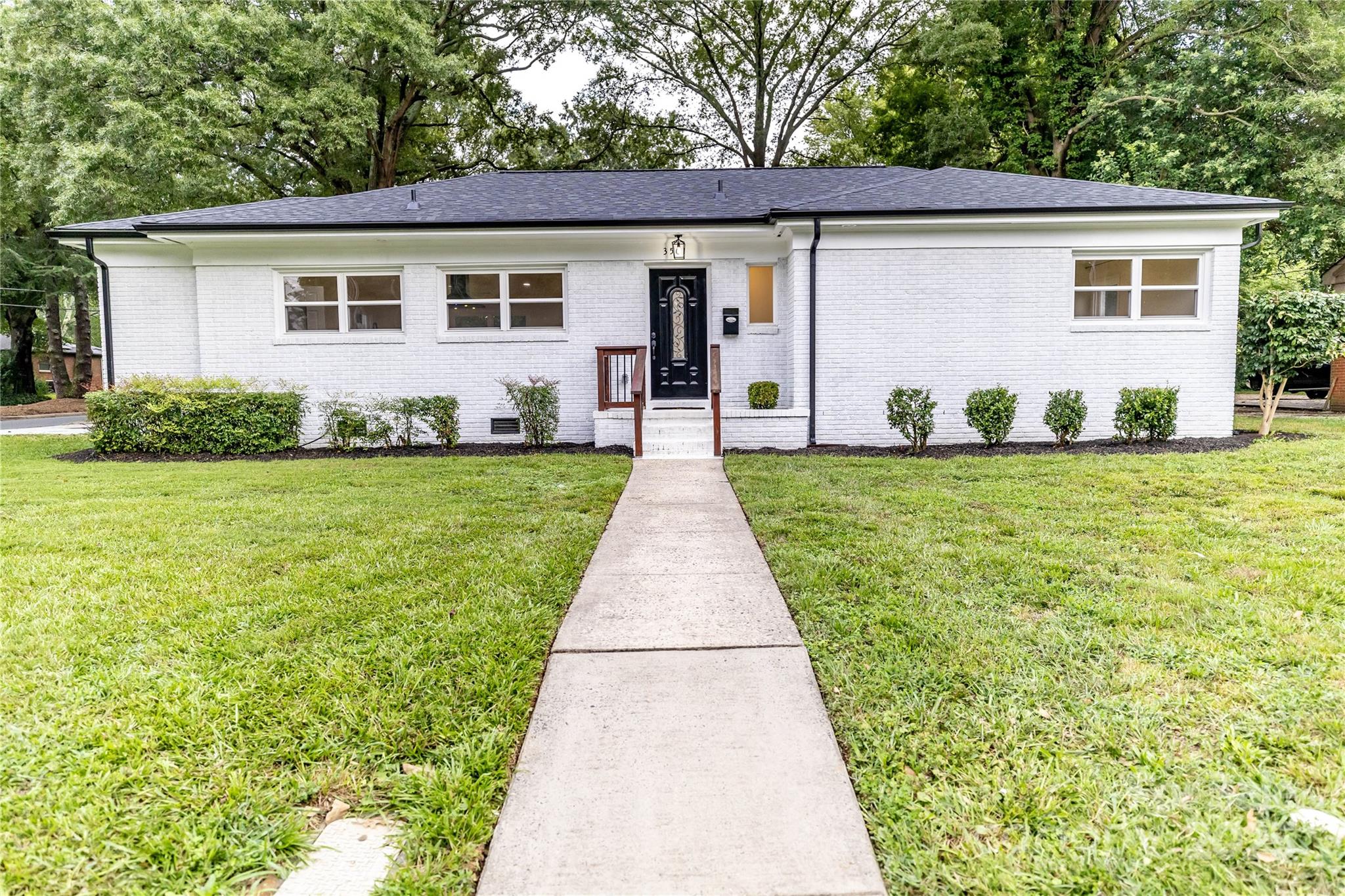 3501 Eastway Drive