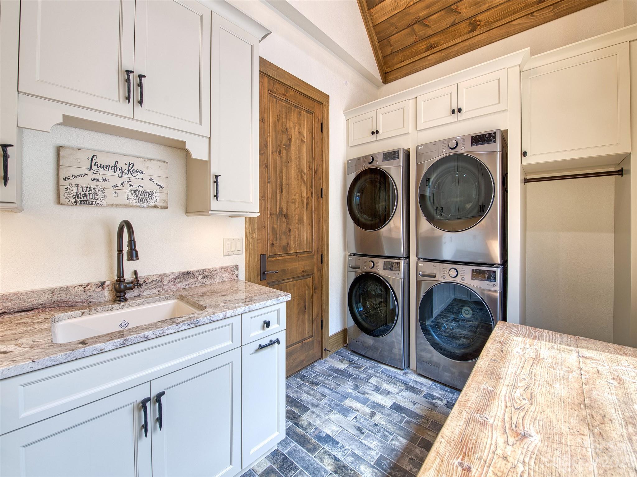 Smoky Mountain Retreat at Eagles Nest - Residential