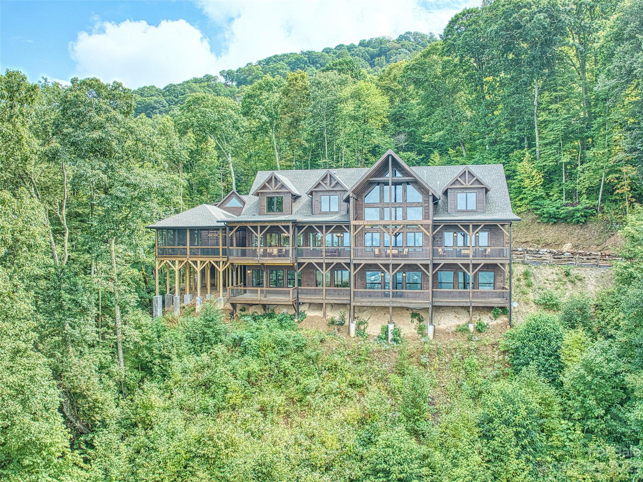 Smoky Mountain Retreat at Eagles Nest - Residential