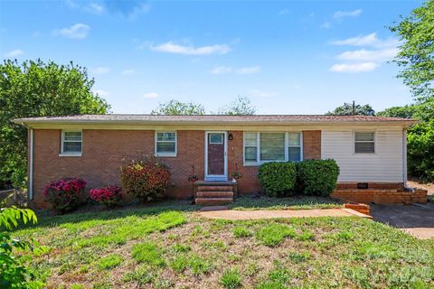 Photo of 1907 Alpine Lane, Gastonia, NC 28054 (MLS # 4375181)