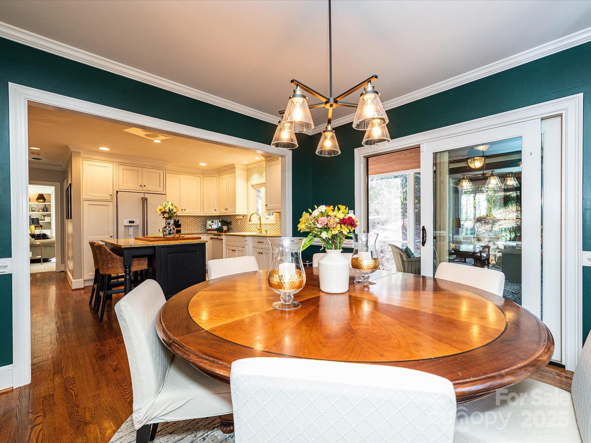 4540 Forest Cove Road