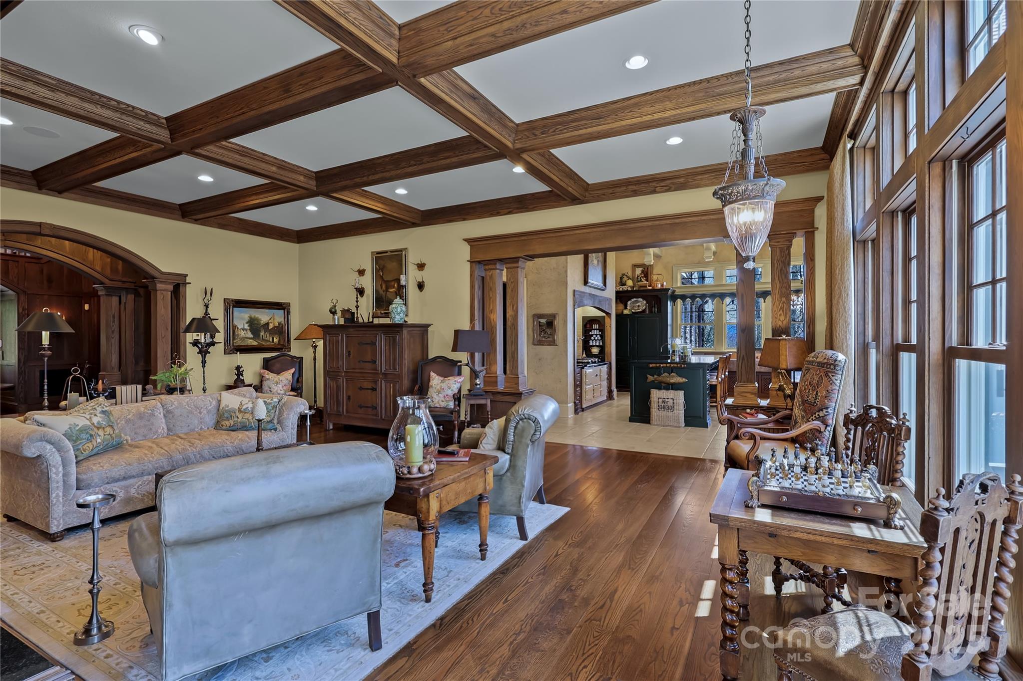 Blowing Rock, North Carolina 28605, United States, 5 Bedrooms Bedrooms, ,7 BathroomsBathrooms,Residential,Active,129876