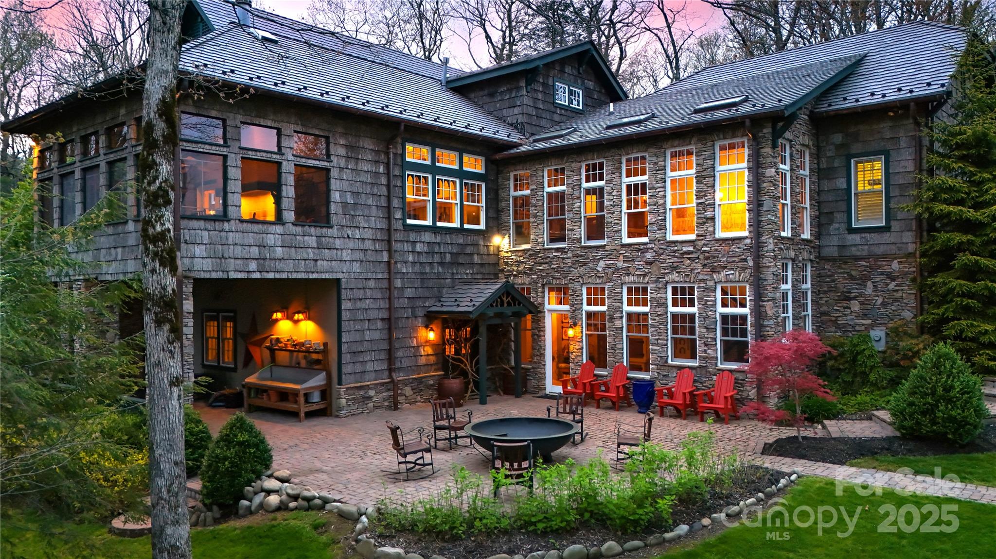 205 W Indrio Road