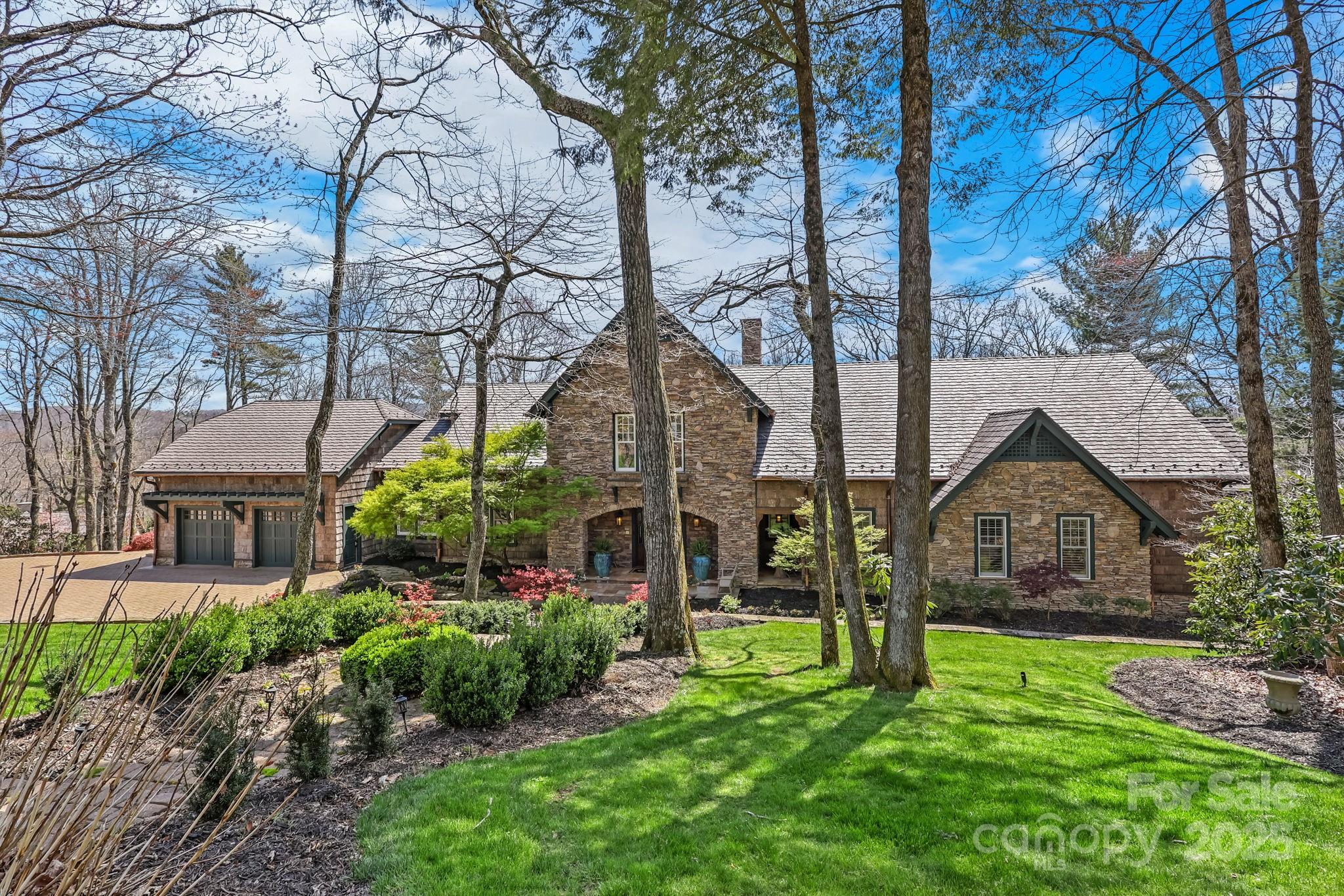 205 W Indrio Road